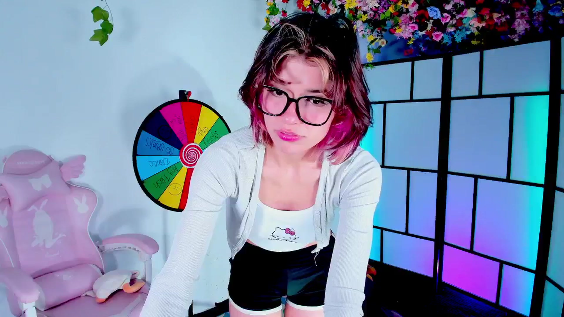 Gallery image thumbnail from Agostinha_Red's myfreecams stream on, 07/15/2025, 04:26 image 9 of 20