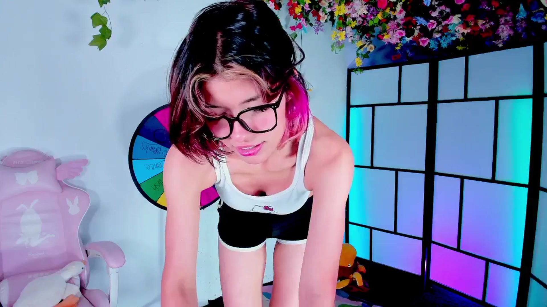 Gallery image thumbnail from Agostinha_Red's myfreecams stream on, 07/15/2025, 07:03 image 9 of 20