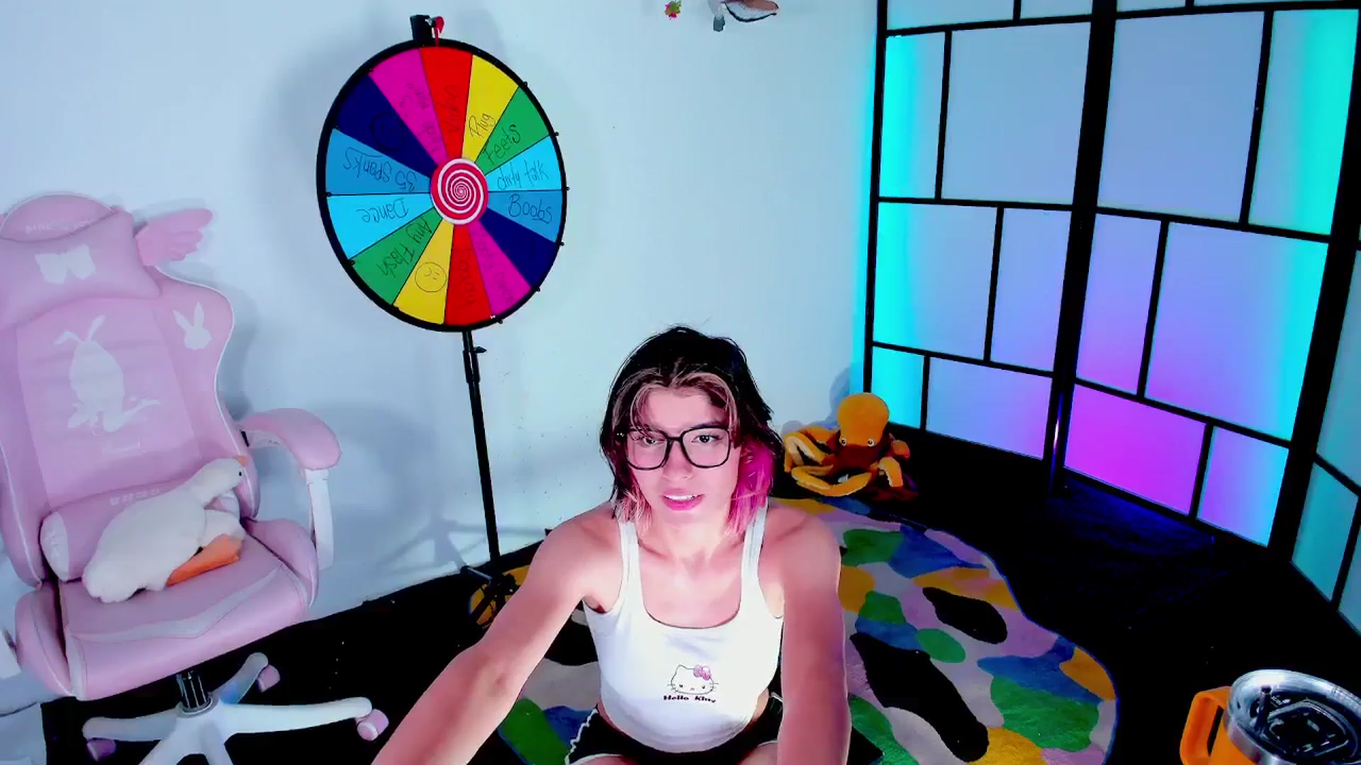 Gallery image thumbnail from Agostinha_Red's myfreecams stream on, 07/15/2025, 07:03 image 7 of 20