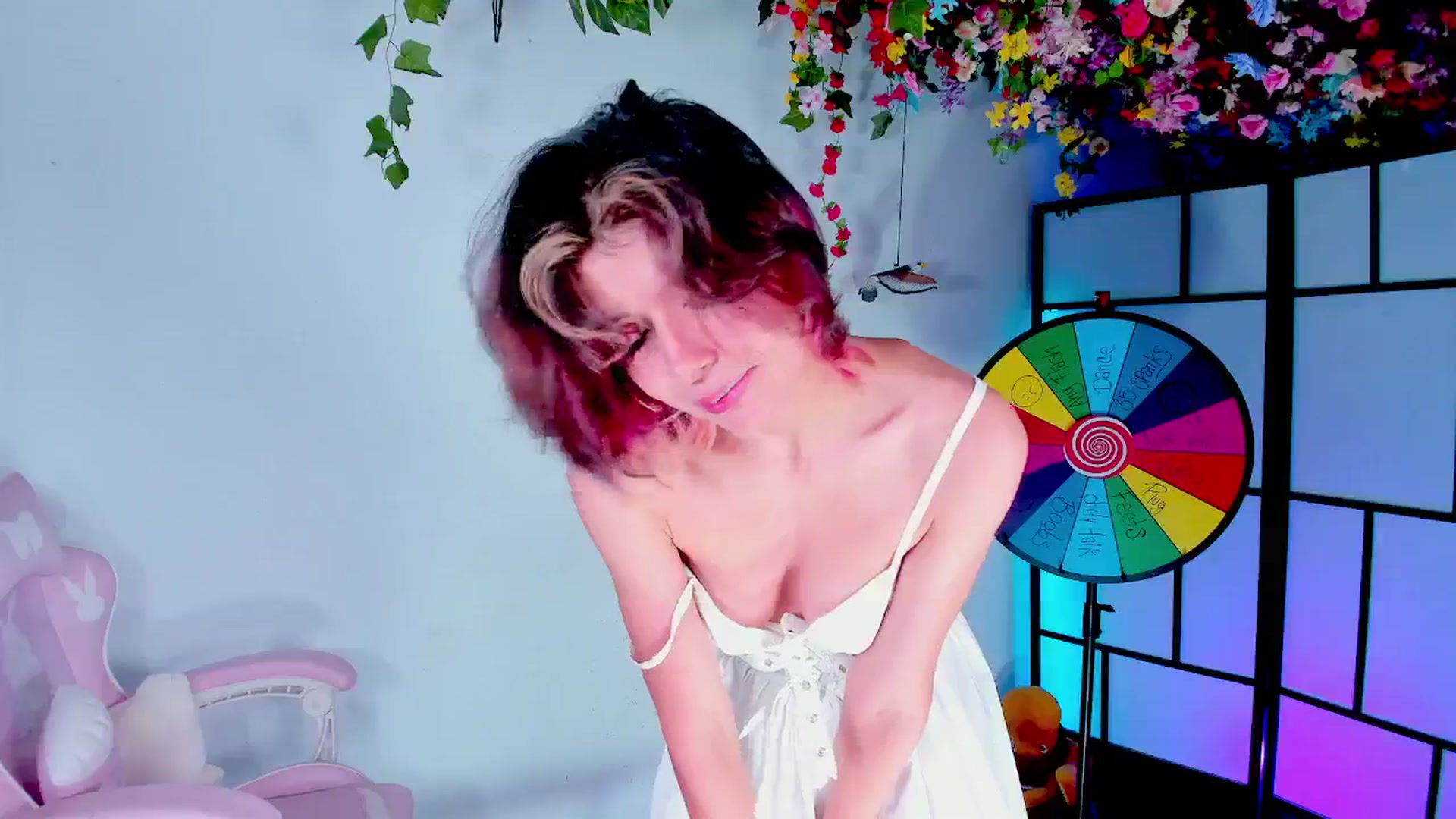 Gallery image thumbnail from Agostinha_Red's myfreecams stream on, 07/16/2025, 05:19 image 20 of 20
