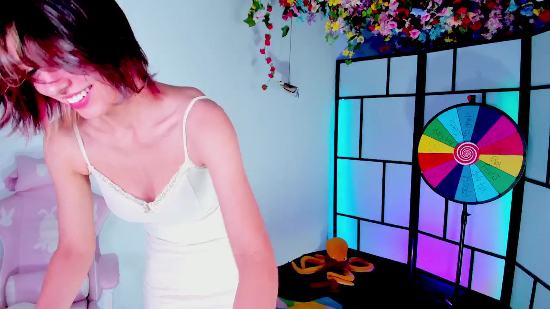 Gallery image thumbnail from Agostinha_Red's myfreecams stream on, 07/21/2025, 06:53 image 4 of 20