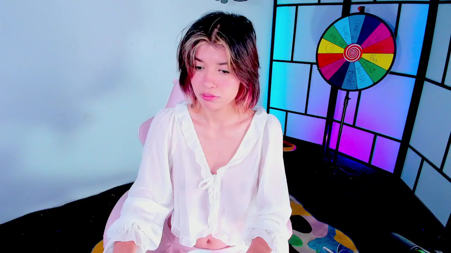Gallery image thumbnail from Agostinha_Red's myfreecams stream on, 07/23/2025, 06:09 image 1 of 20