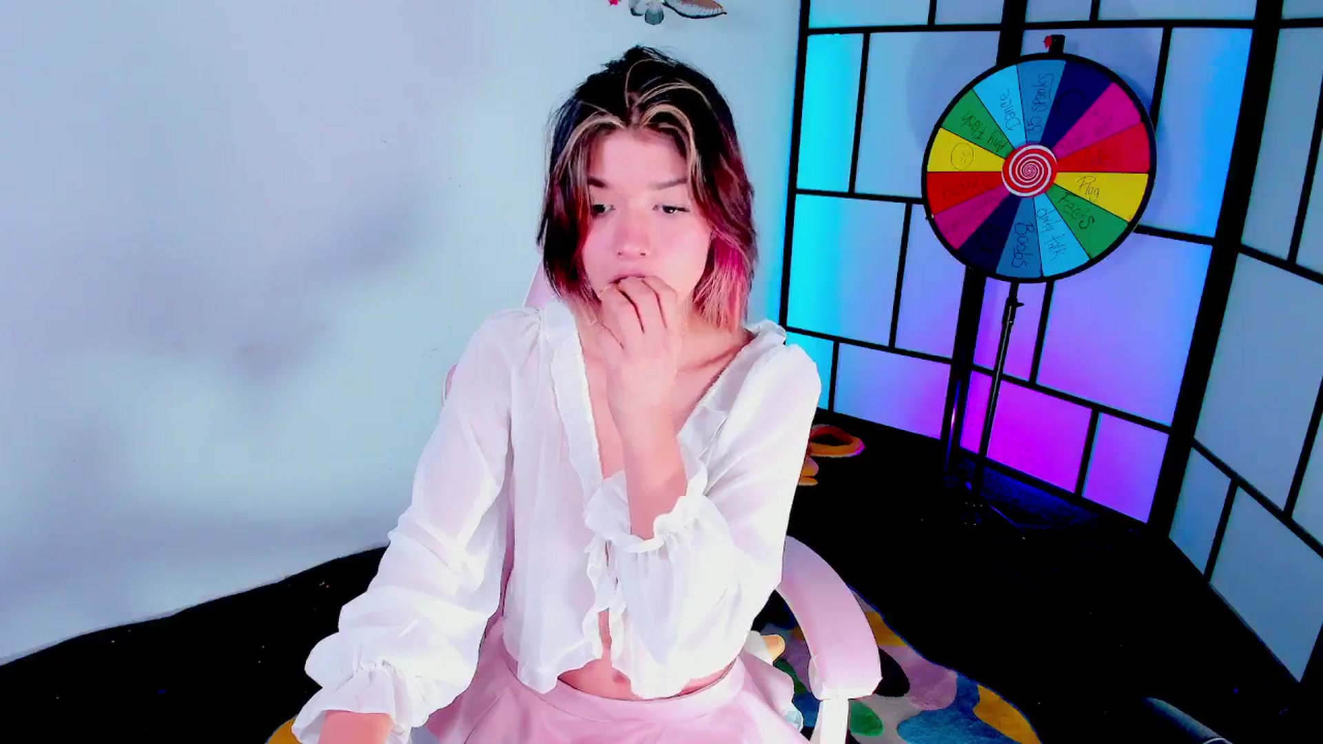 Gallery image thumbnail from Agostinha_Red's myfreecams stream on, 07/23/2025, 06:09 image 5 of 20