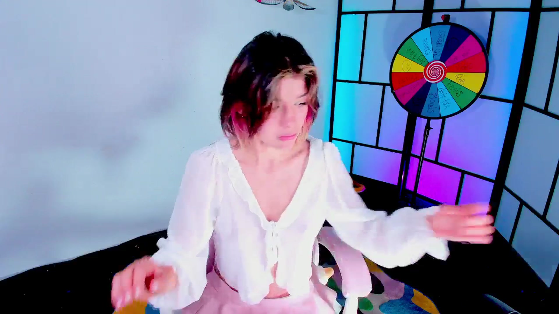 Gallery image thumbnail from Agostinha_Red's myfreecams stream on, 07/23/2025, 06:09 image 6 of 20