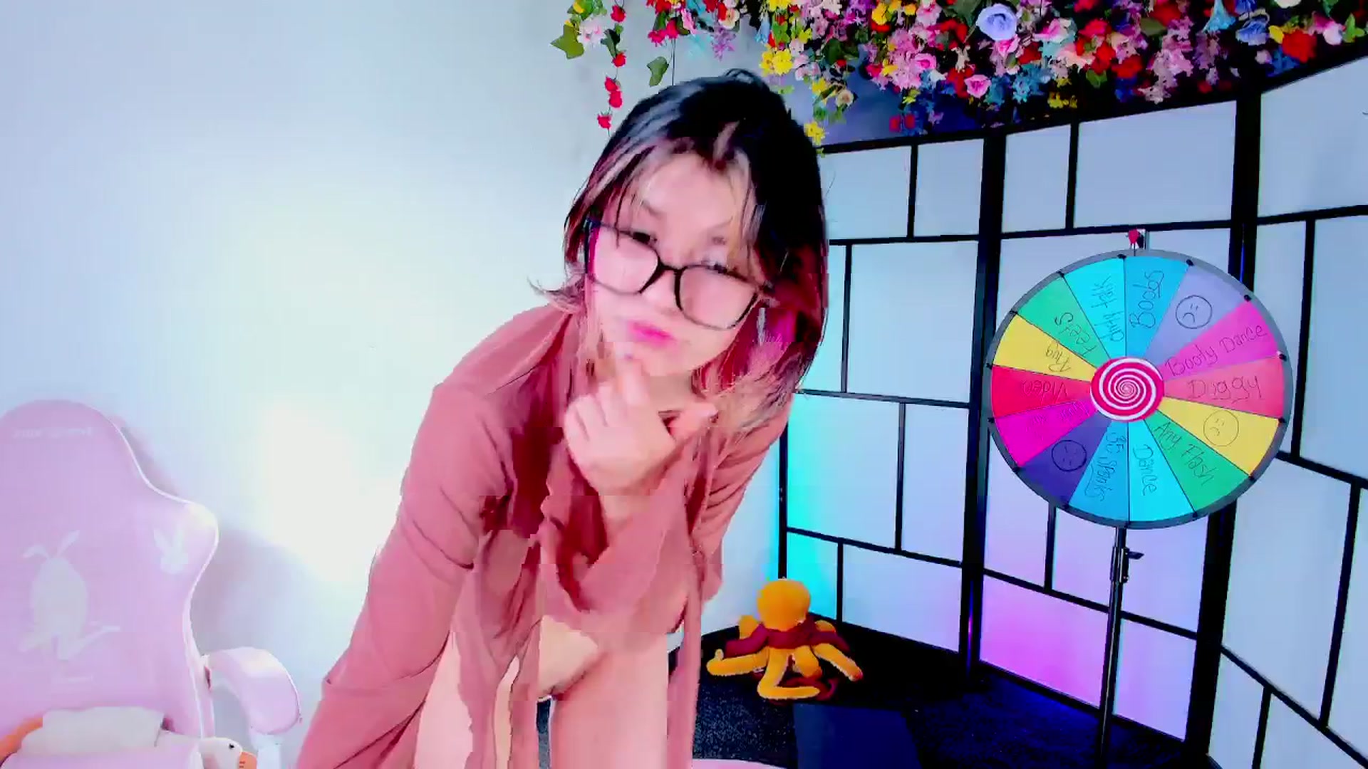 Gallery image thumbnail from Agostinha_Red's myfreecams stream on, 07/26/2025, 08:46 image 15 of 20