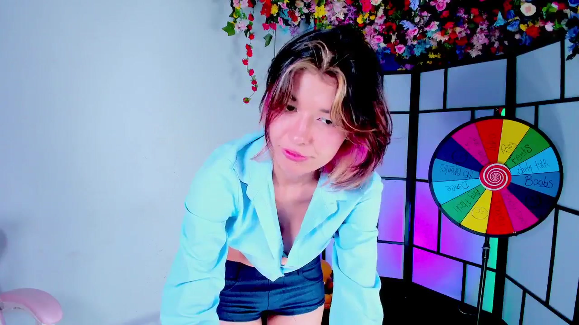Gallery image thumbnail from Agostinha_Red's myfreecams stream on, 07/28/2025, 08:52 image 12 of 20
