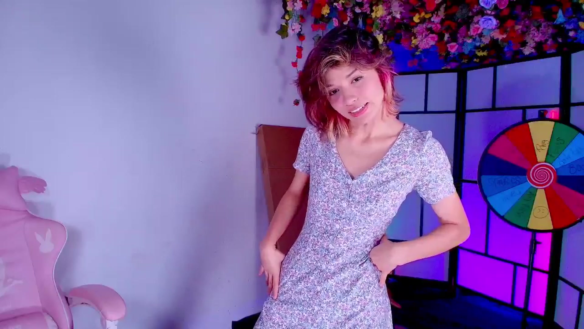 Gallery image thumbnail from Agostinha_Red's myfreecams stream on, 08/06/2025, 05:23 image 4 of 20