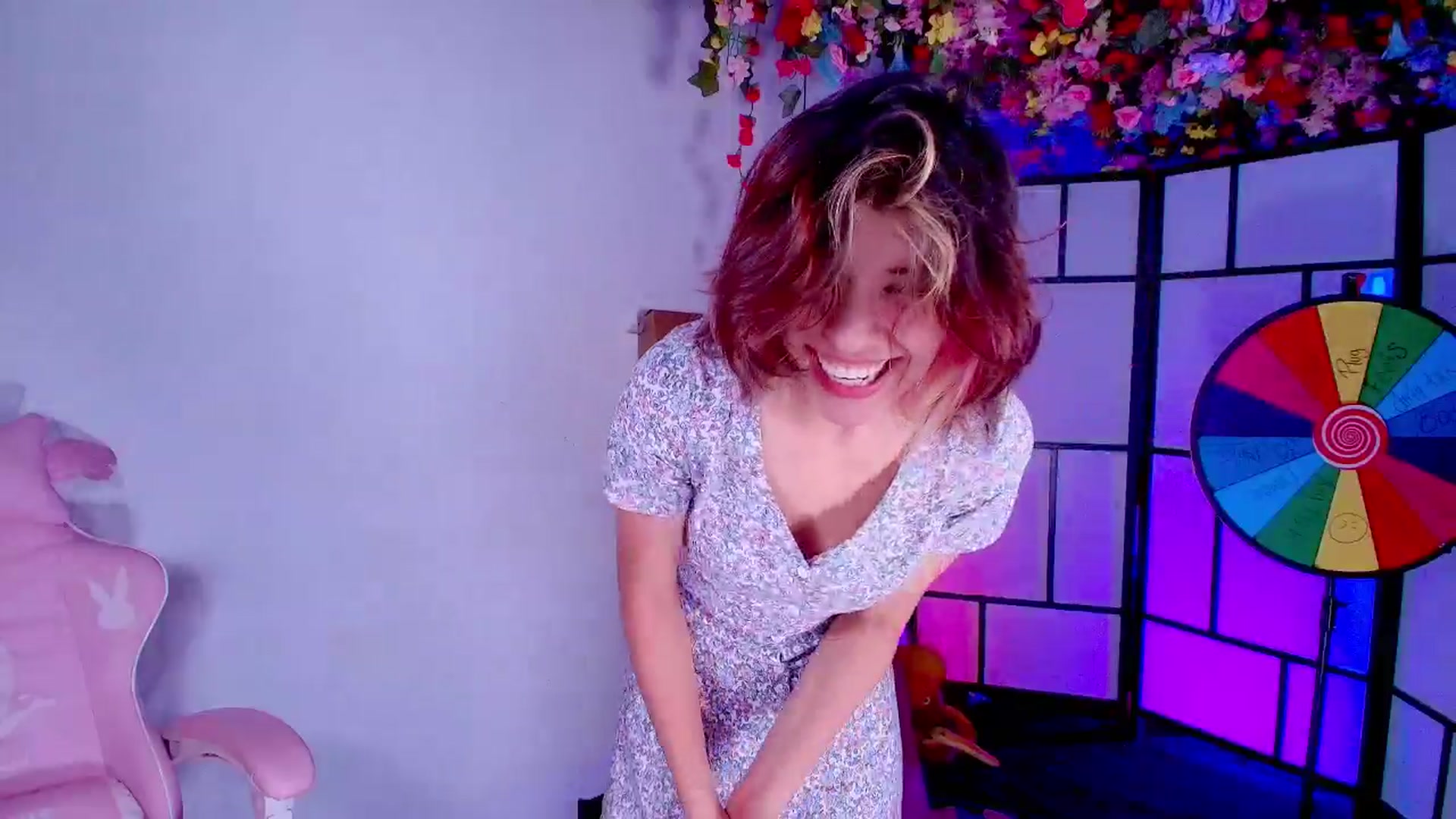 Gallery image thumbnail from Agostinha_Red's myfreecams stream on, 08/06/2025, 05:23 image 2 of 20