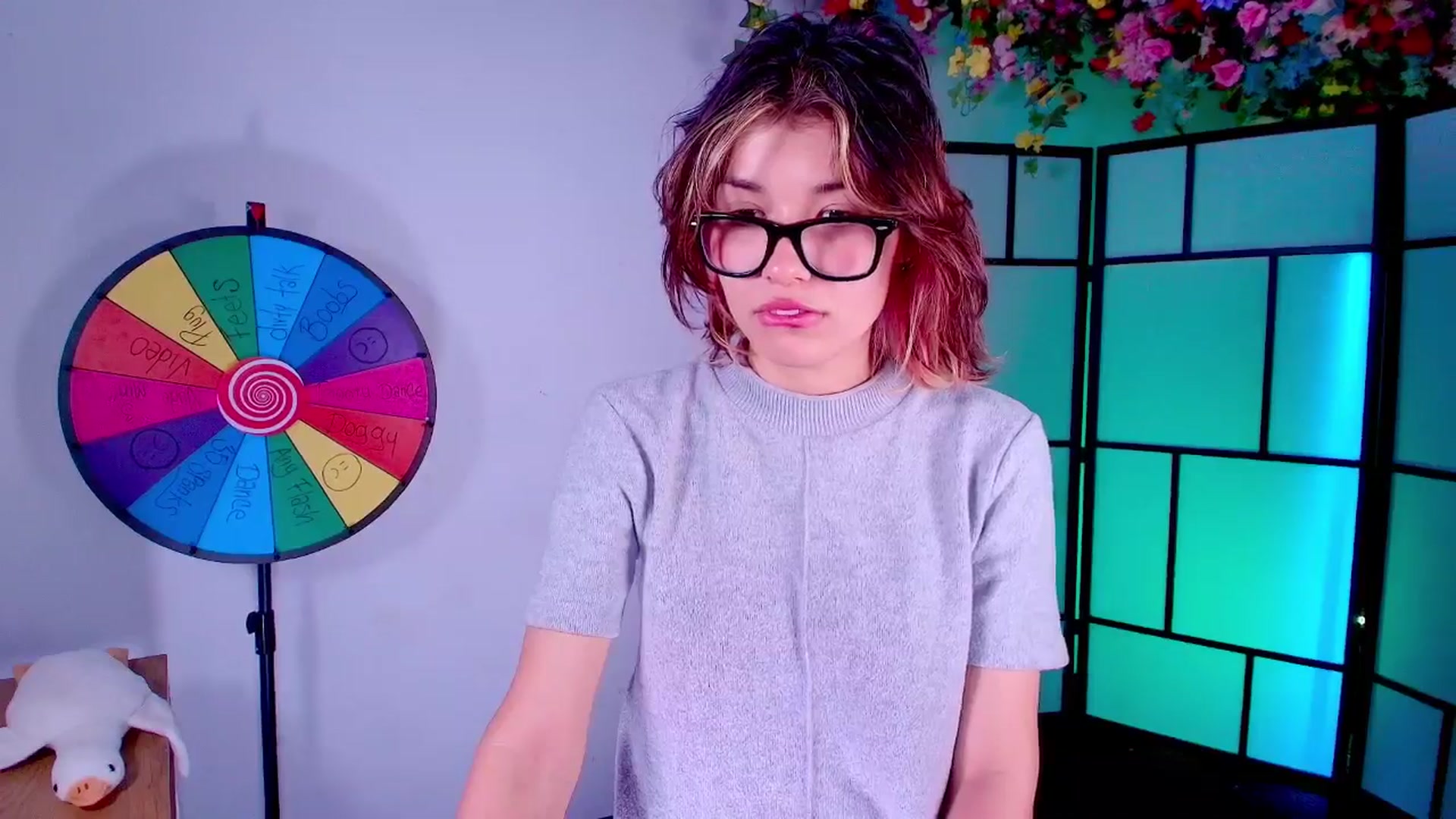 Gallery image thumbnail from Agostinha_Red's myfreecams stream on, 08/09/2025, 06:47 image 13 of 20
