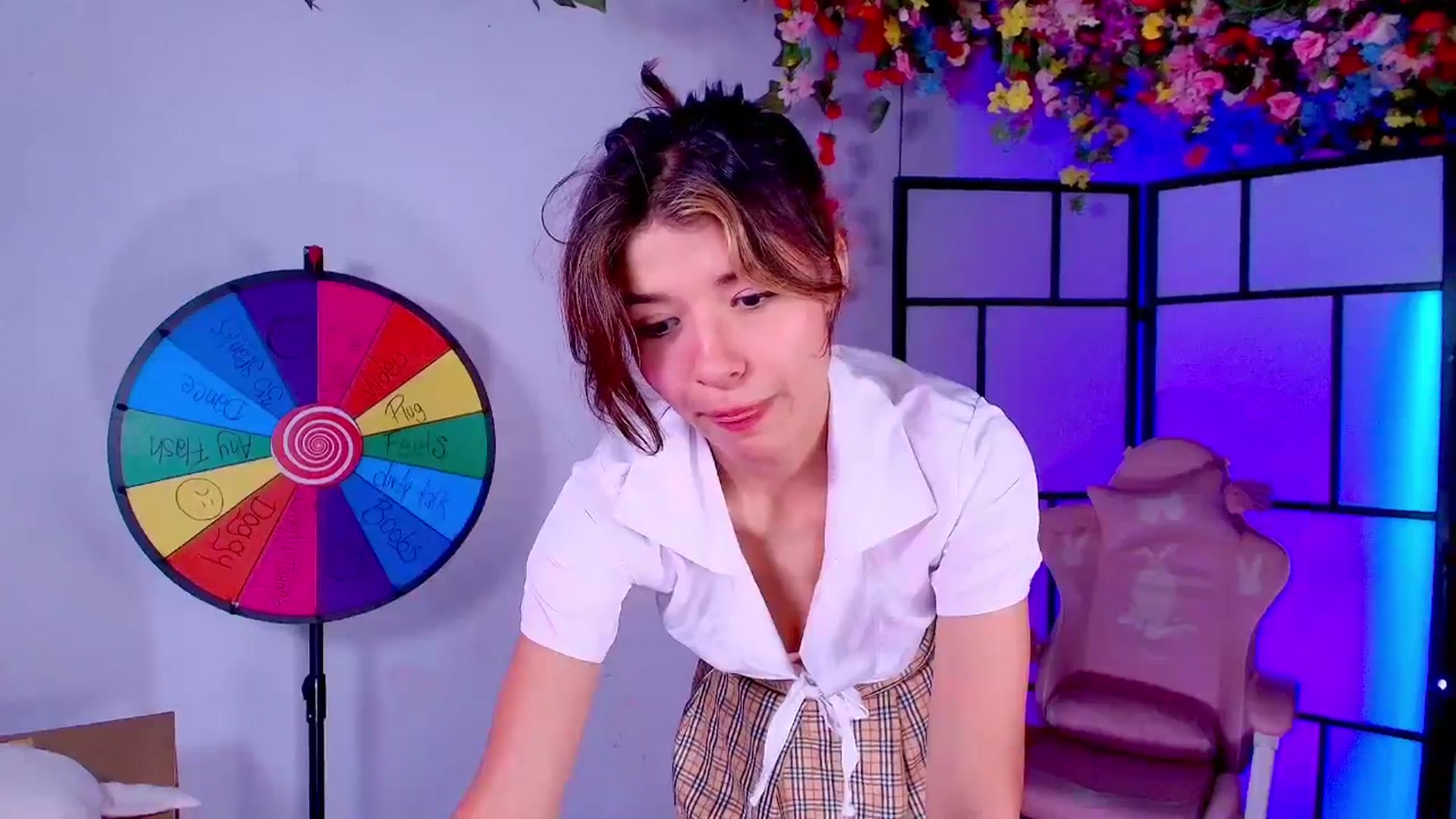 Gallery image thumbnail from Agostinha_Red's myfreecams stream on, 08/16/2025, 03:23 image 11 of 20