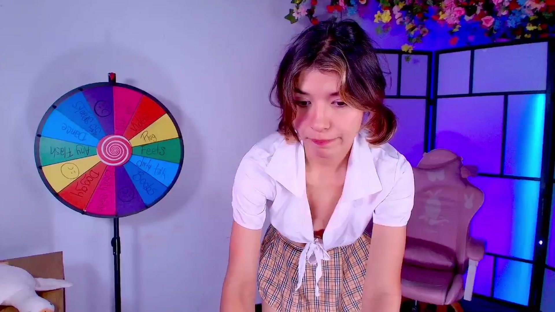 Gallery image thumbnail from Agostinha_Red's myfreecams stream on, 08/16/2025, 03:23 image 2 of 20