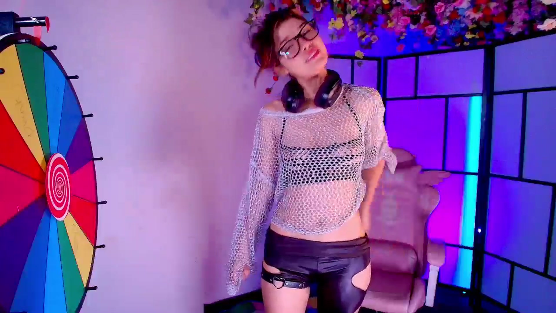 Gallery image thumbnail from Agostinha_Red's myfreecams stream on, 08/18/2025, 06:09 image 2 of 20