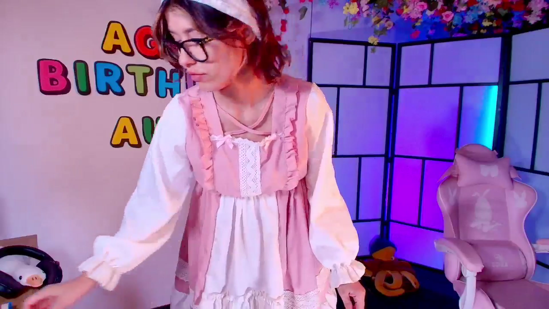 Gallery image thumbnail from Agostinha_Red's myfreecams stream on, 08/22/2025, 22:56 image 3 of 20