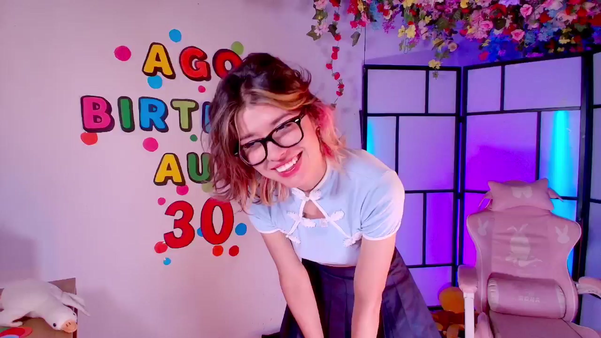 Gallery image thumbnail from Agostinha_Red's myfreecams stream on, 08/28/2025, 03:19 image 2 of 20