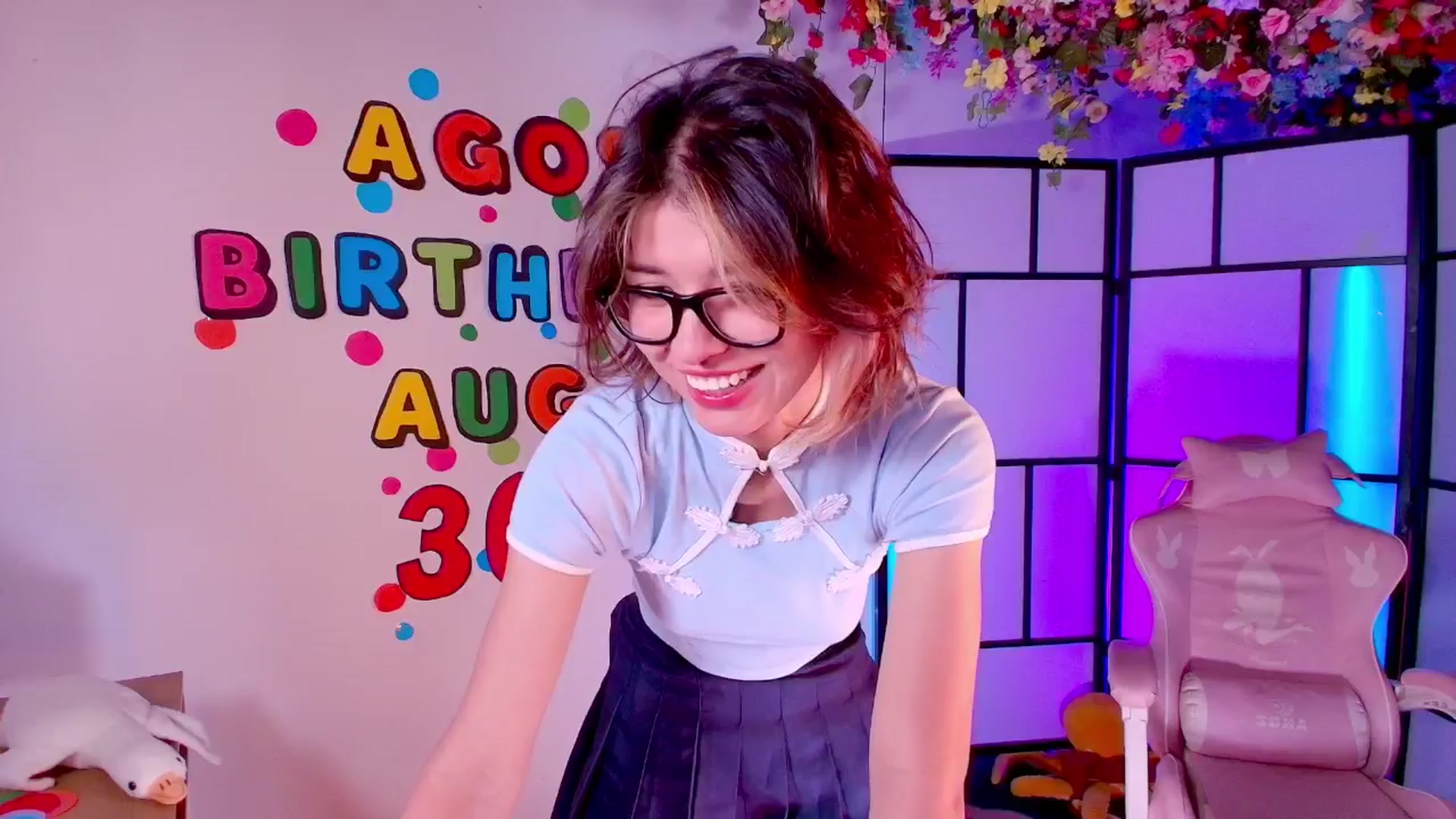 Gallery image thumbnail from Agostinha_Red's myfreecams stream on, 08/28/2025, 03:19 image 3 of 20