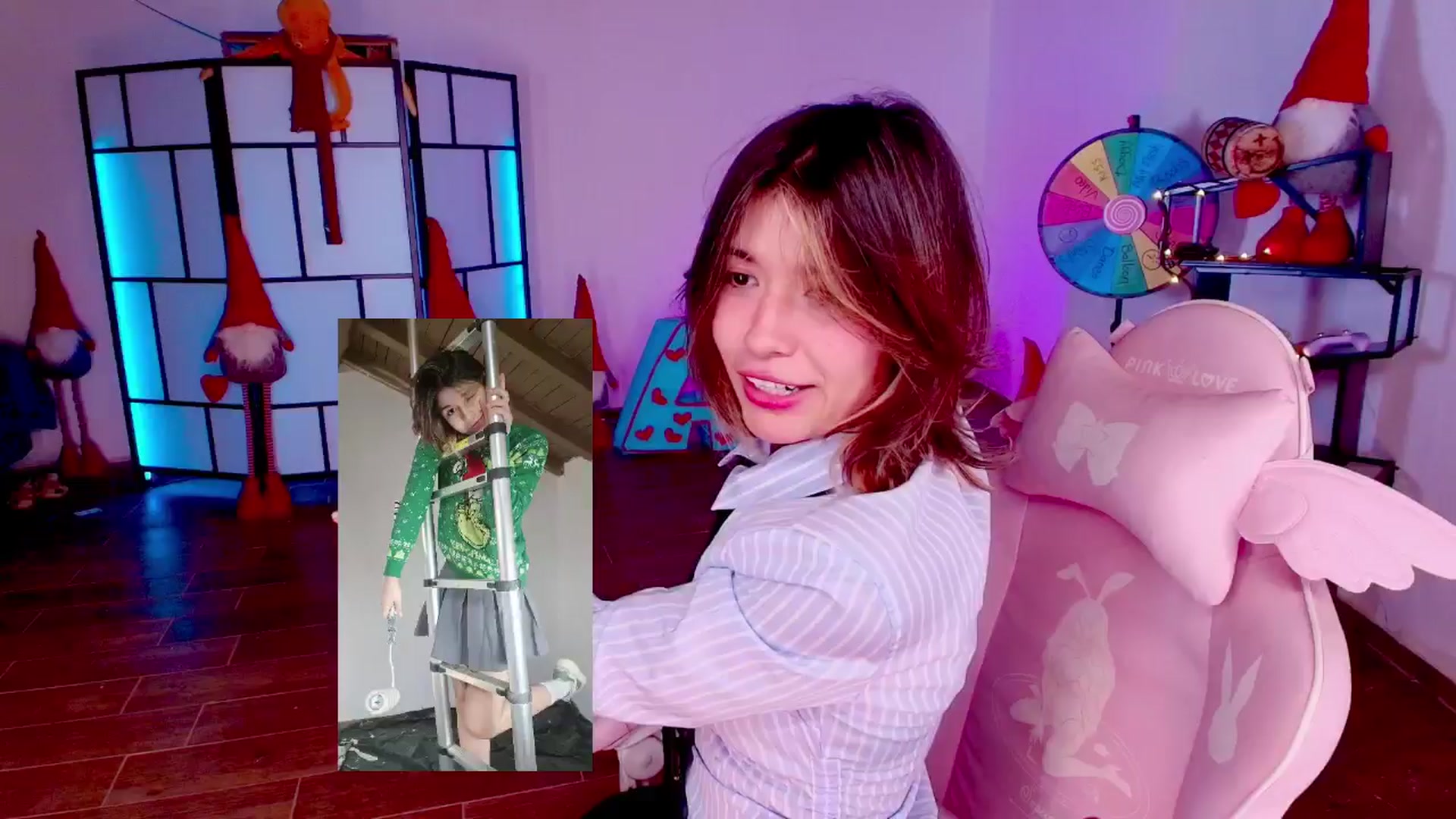Gallery image thumbnail from Agostinha_Red's myfreecams stream on, 09/29/2025, 24:12 image 5 of 20