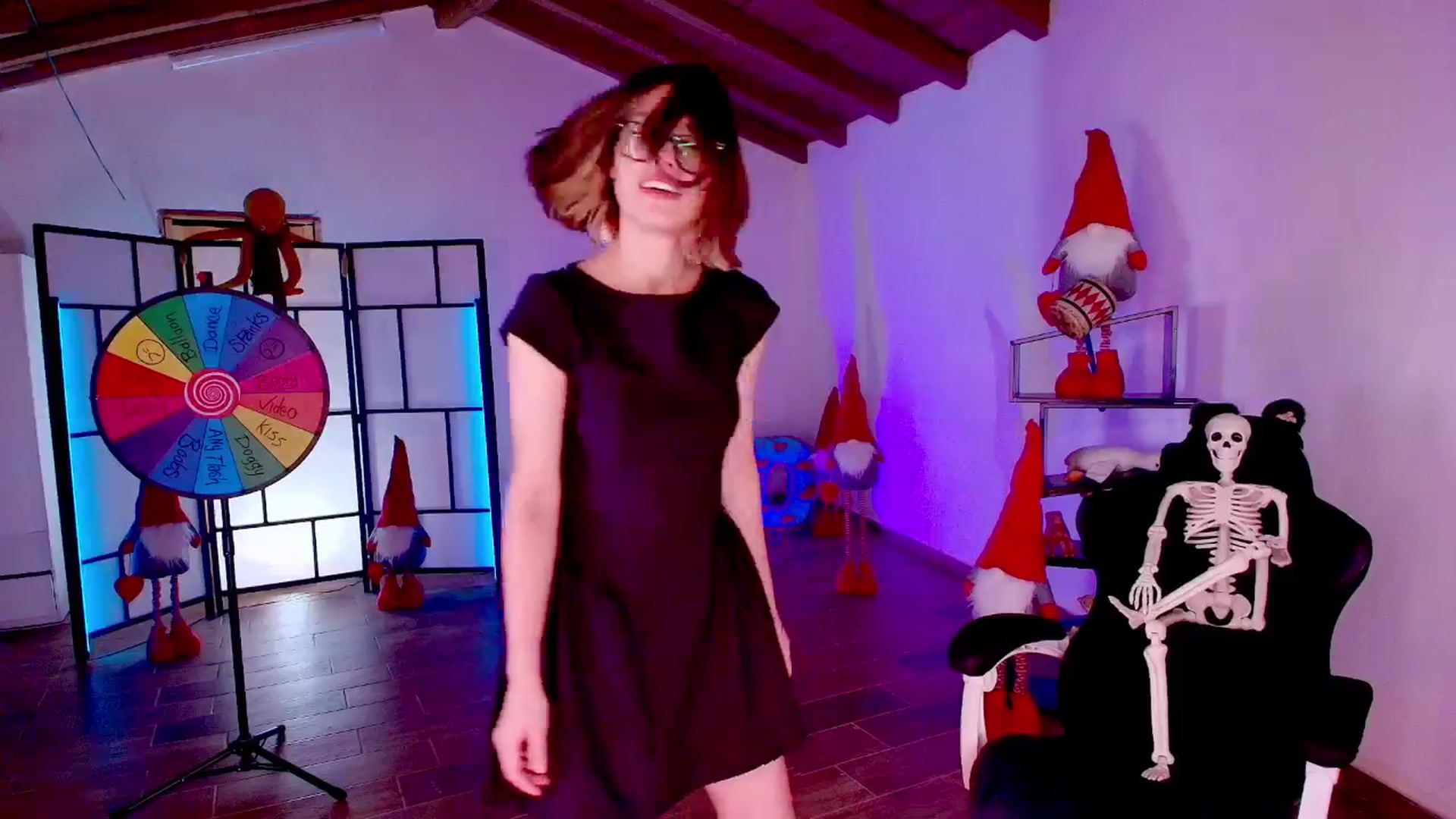 Gallery image thumbnail from Agostinha_Red's myfreecams stream on, 10/26/2025, 24:03 image 12 of 20