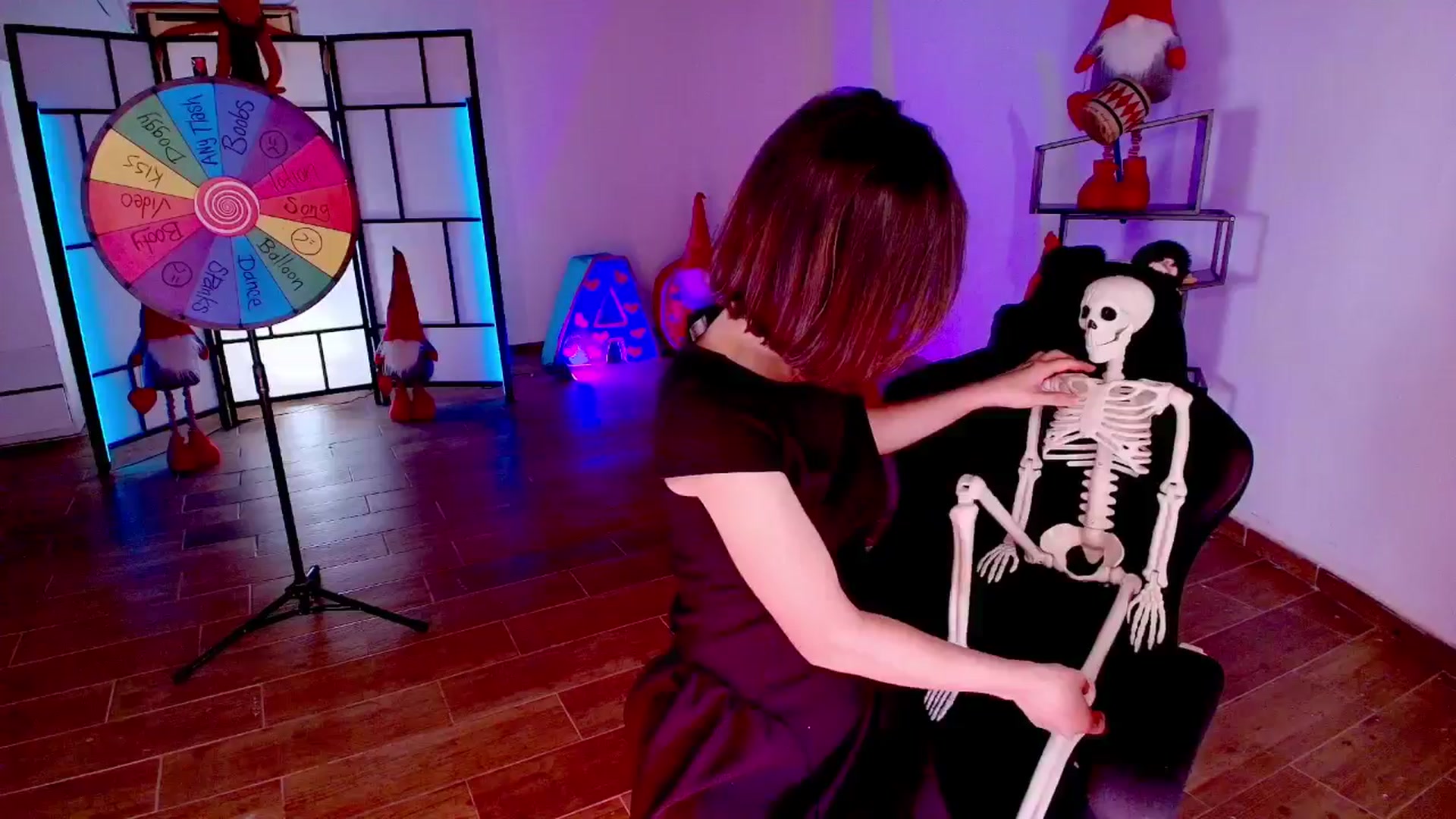 Gallery image thumbnail from Agostinha_Red's myfreecams stream on, 10/26/2025, 01:28 image 11 of 20