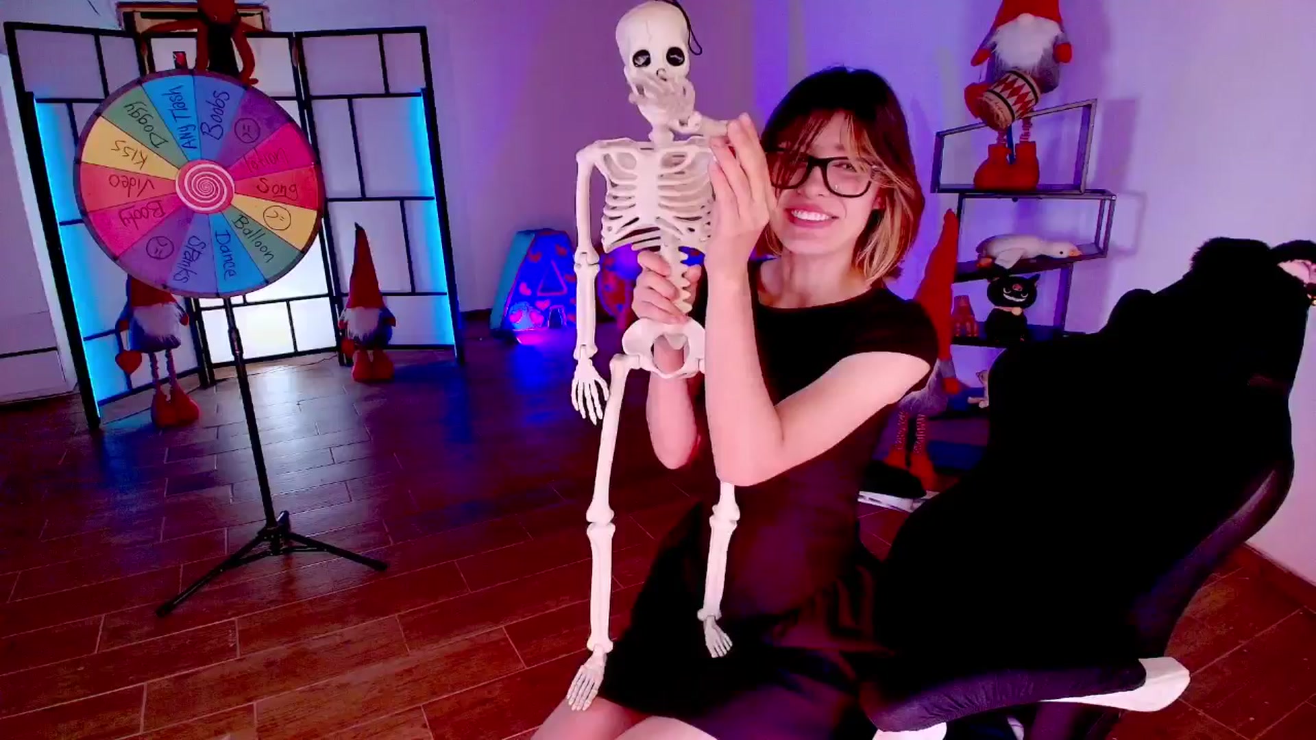 Gallery image thumbnail from Agostinha_Red's myfreecams stream on, 10/26/2025, 01:28 image 8 of 20