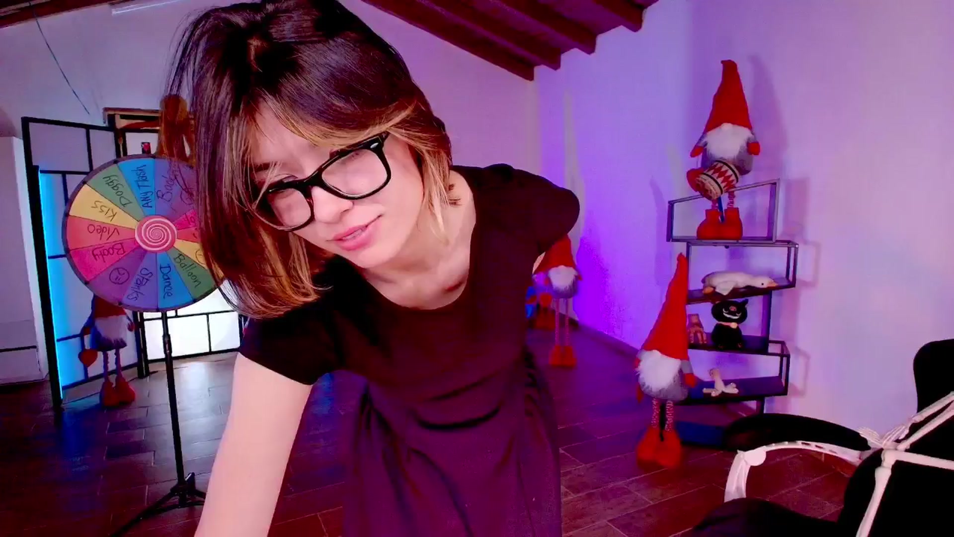 Gallery image thumbnail from Agostinha_Red's myfreecams stream on, 10/26/2025, 01:28 image 1 of 20