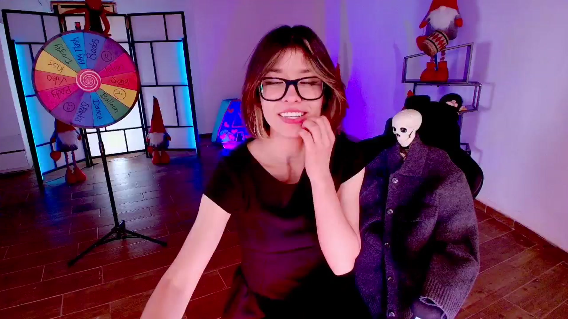 Gallery image thumbnail from Agostinha_Red's myfreecams stream on, 10/26/2025, 01:28 image 17 of 20