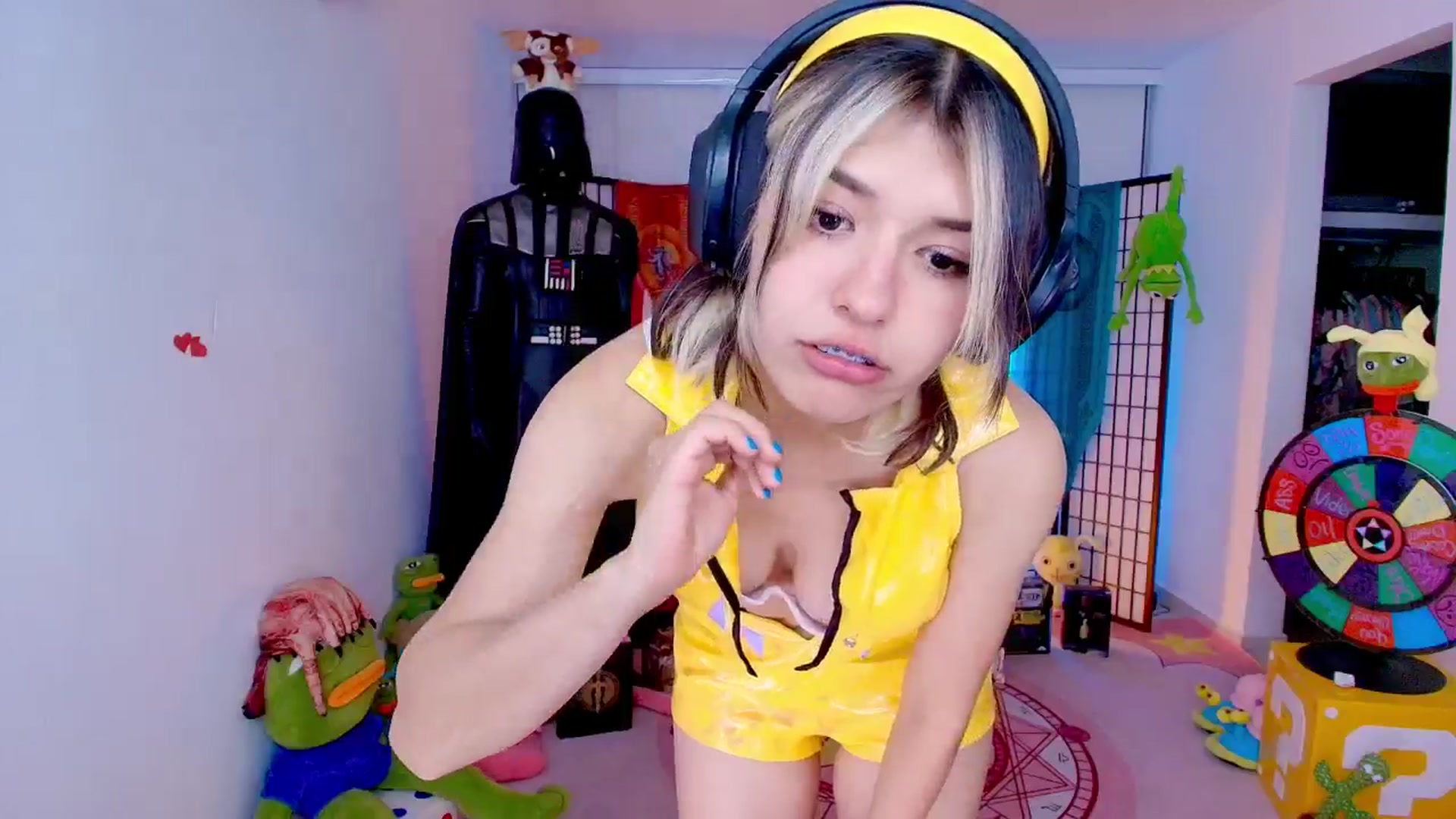 Gallery image thumbnail from Agostinha_Red's myfreecams stream on, 01/27/2026, 02:53 image 18 of 20