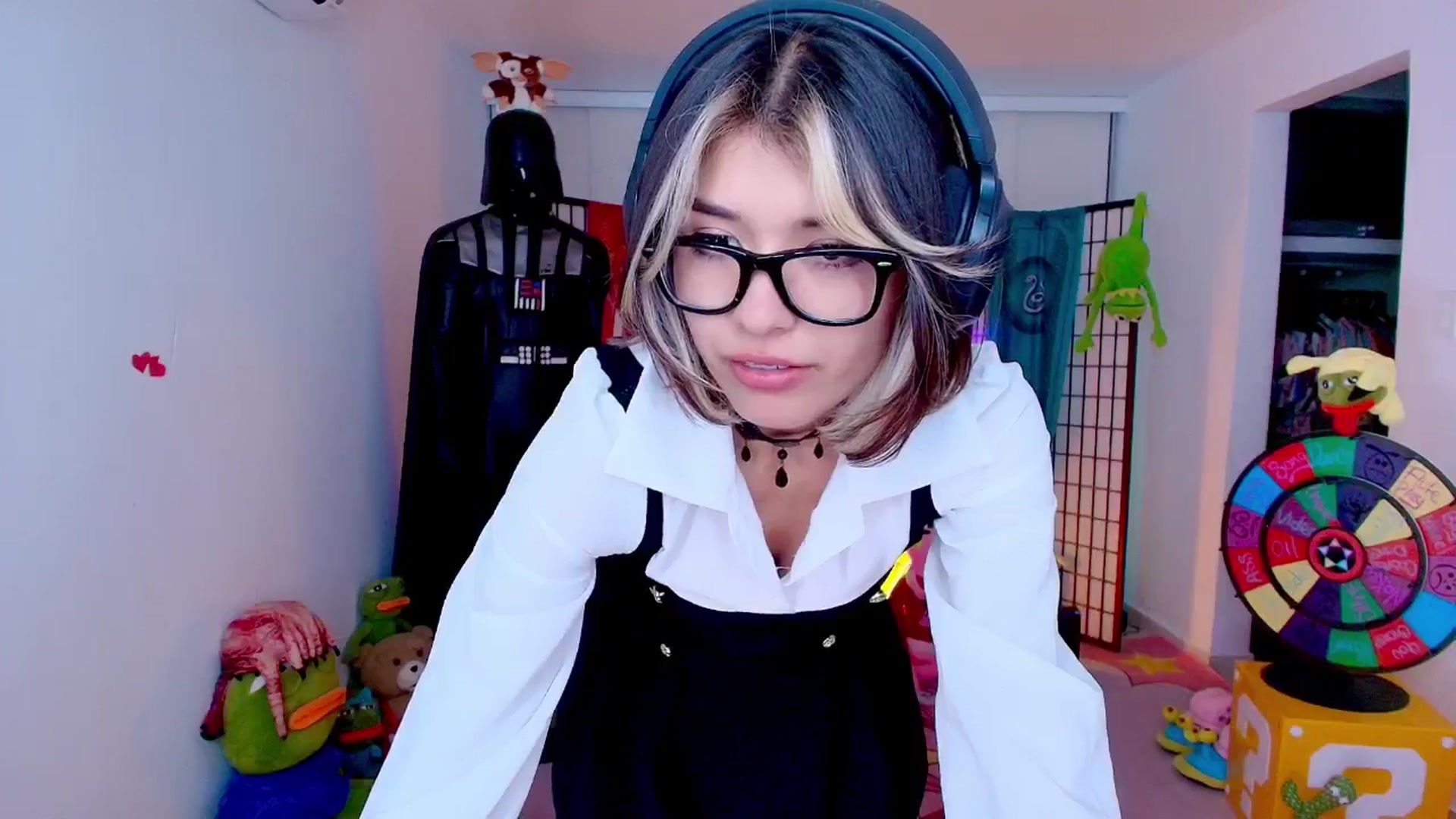 Gallery image thumbnail from Agostinha_Red's myfreecams stream on, 01/28/2026, 01:16 image 4 of 20