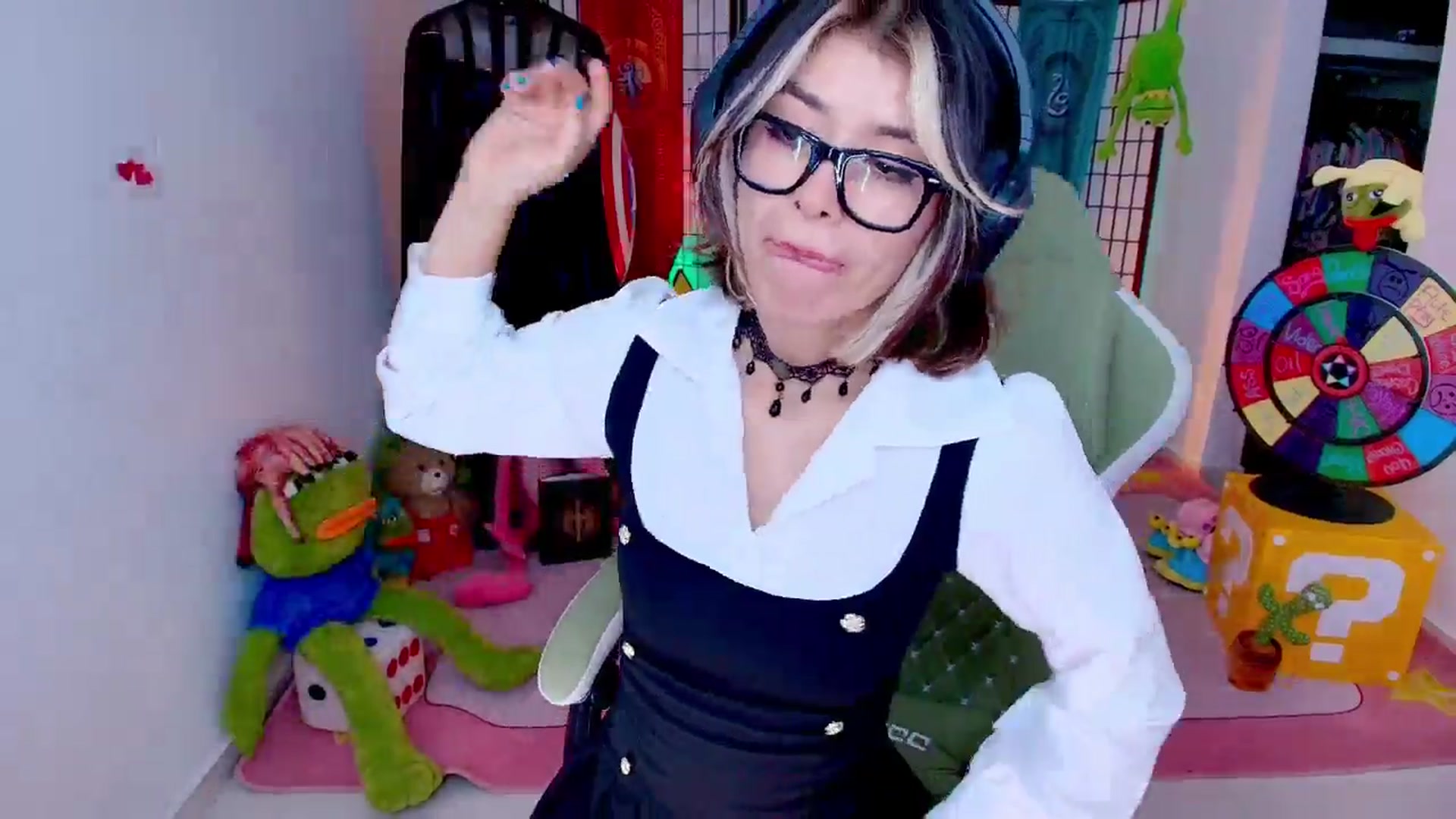 Gallery image thumbnail from Agostinha_Red's myfreecams stream on, 01/28/2026, 01:16 image 10 of 20