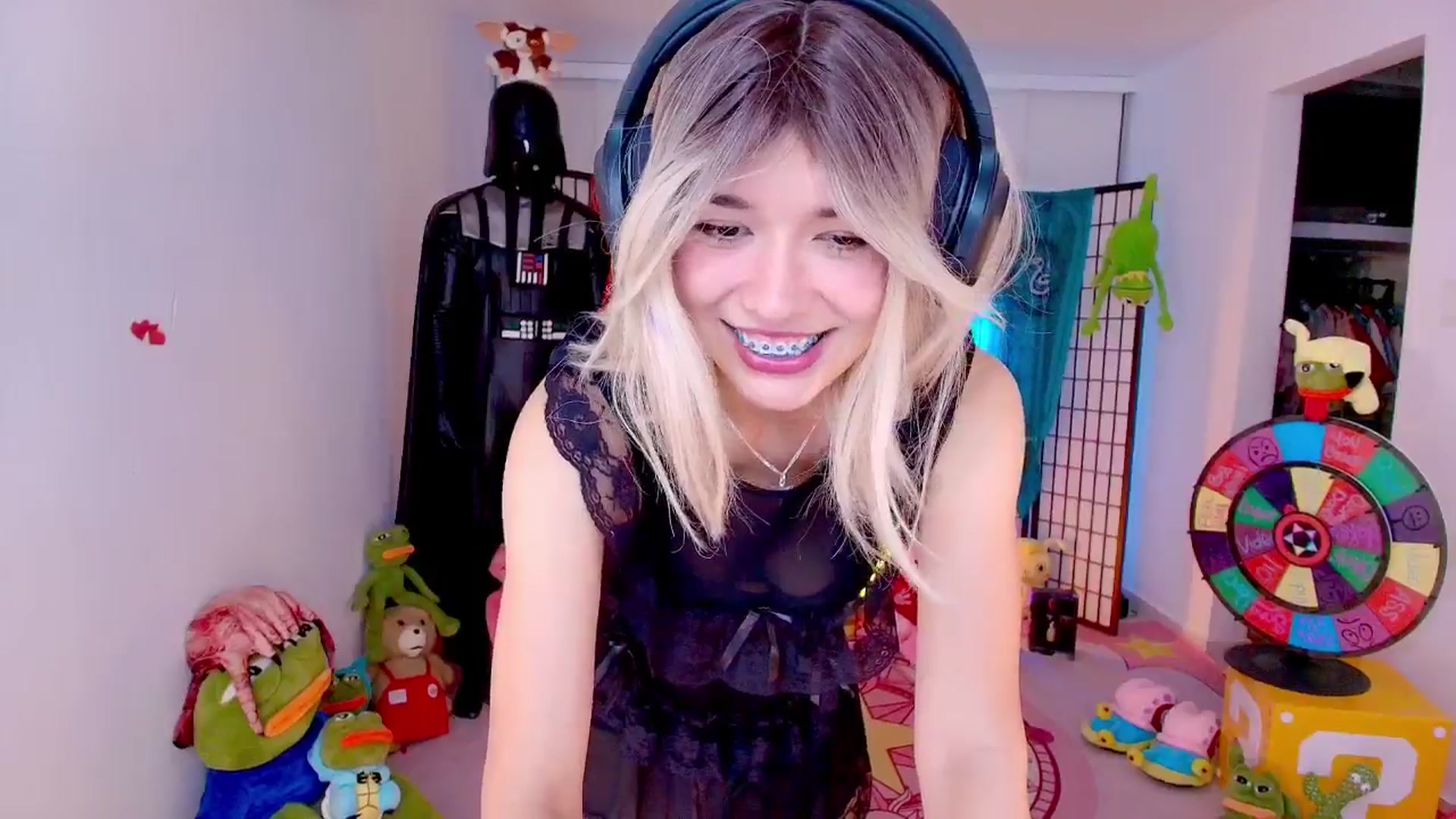 Gallery image thumbnail from Agostinha_Red's myfreecams stream on, 02/01/2026, 24:14 image 11 of 20