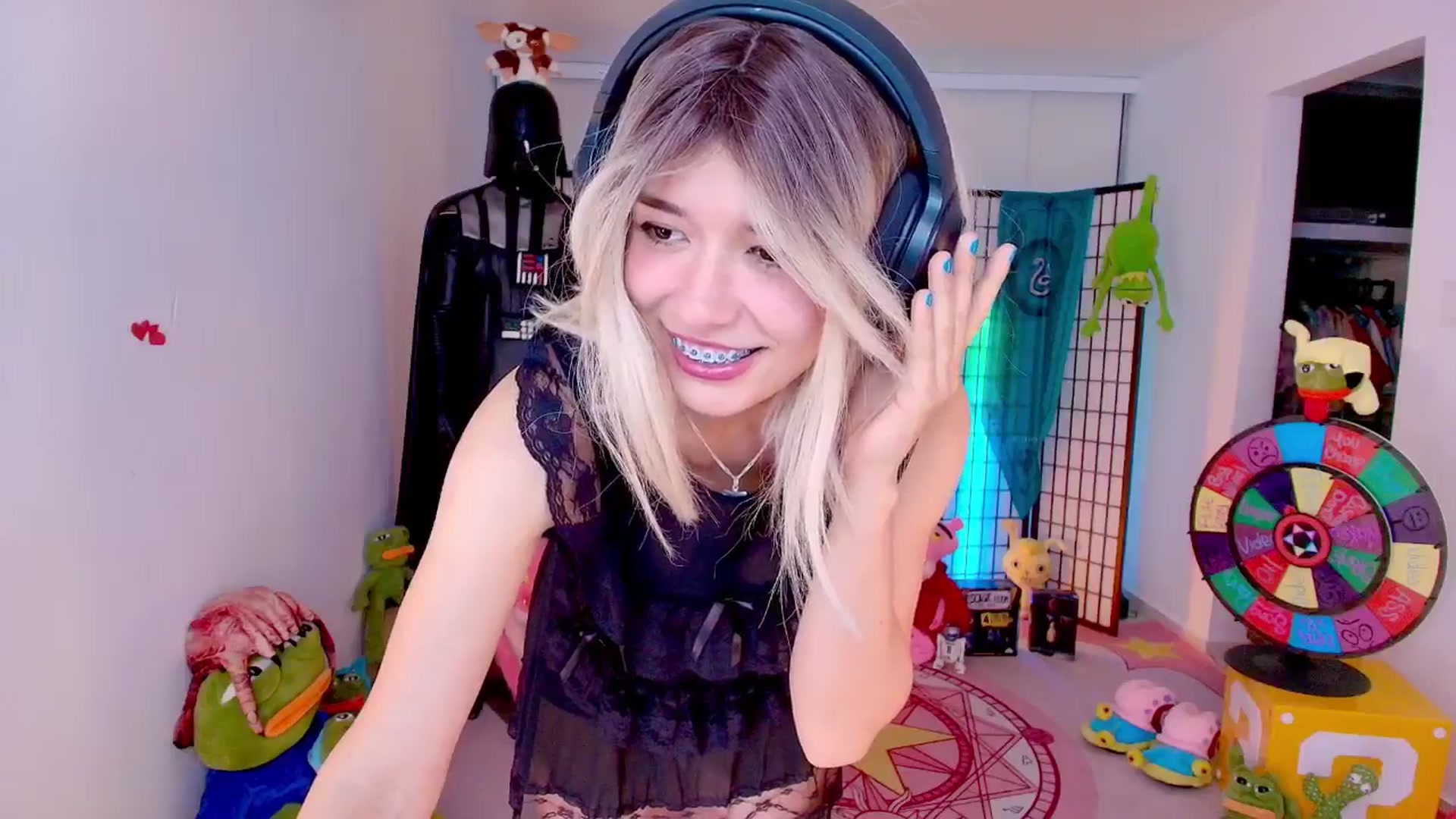 Gallery image thumbnail from Agostinha_Red's myfreecams stream on, 02/01/2026, 24:14 image 10 of 20