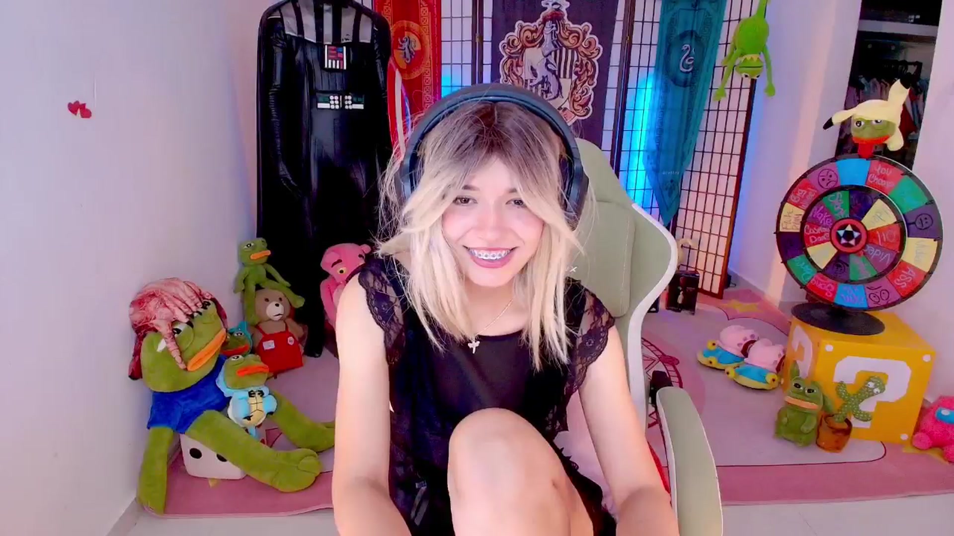 Gallery image thumbnail from Agostinha_Red's myfreecams stream on, 02/01/2026, 01:42 image 4 of 20