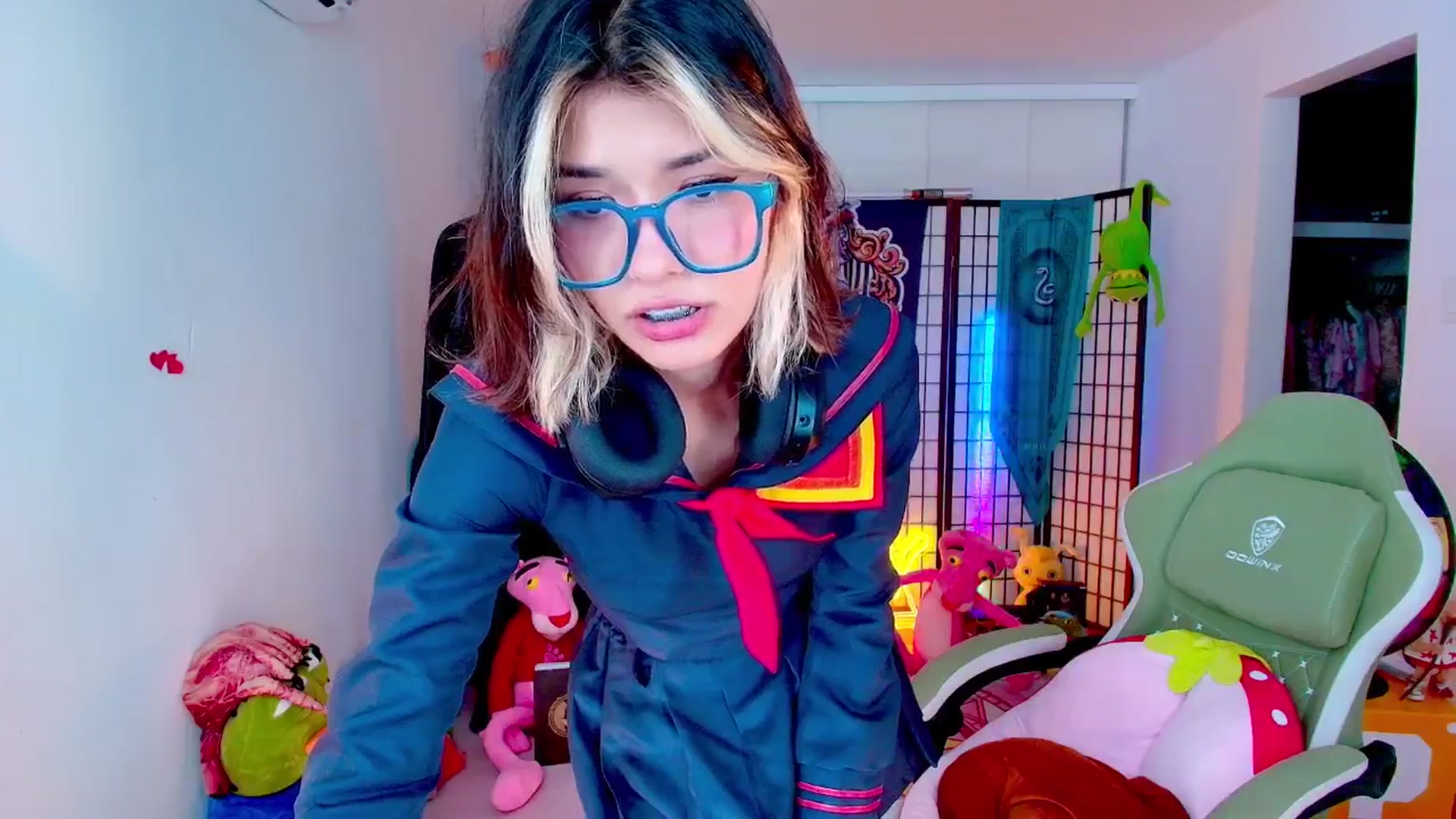 Gallery image thumbnail from Agostinha_Red's myfreecams stream on, 02/23/2026, 07:25 image 2 of 20