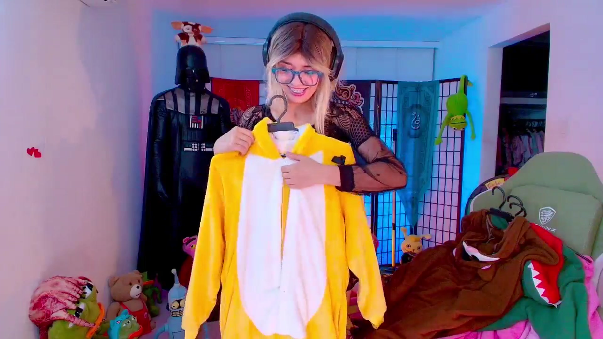Gallery image thumbnail from Agostinha_Red's myfreecams stream on, 02/24/2026, 08:12 image 9 of 20