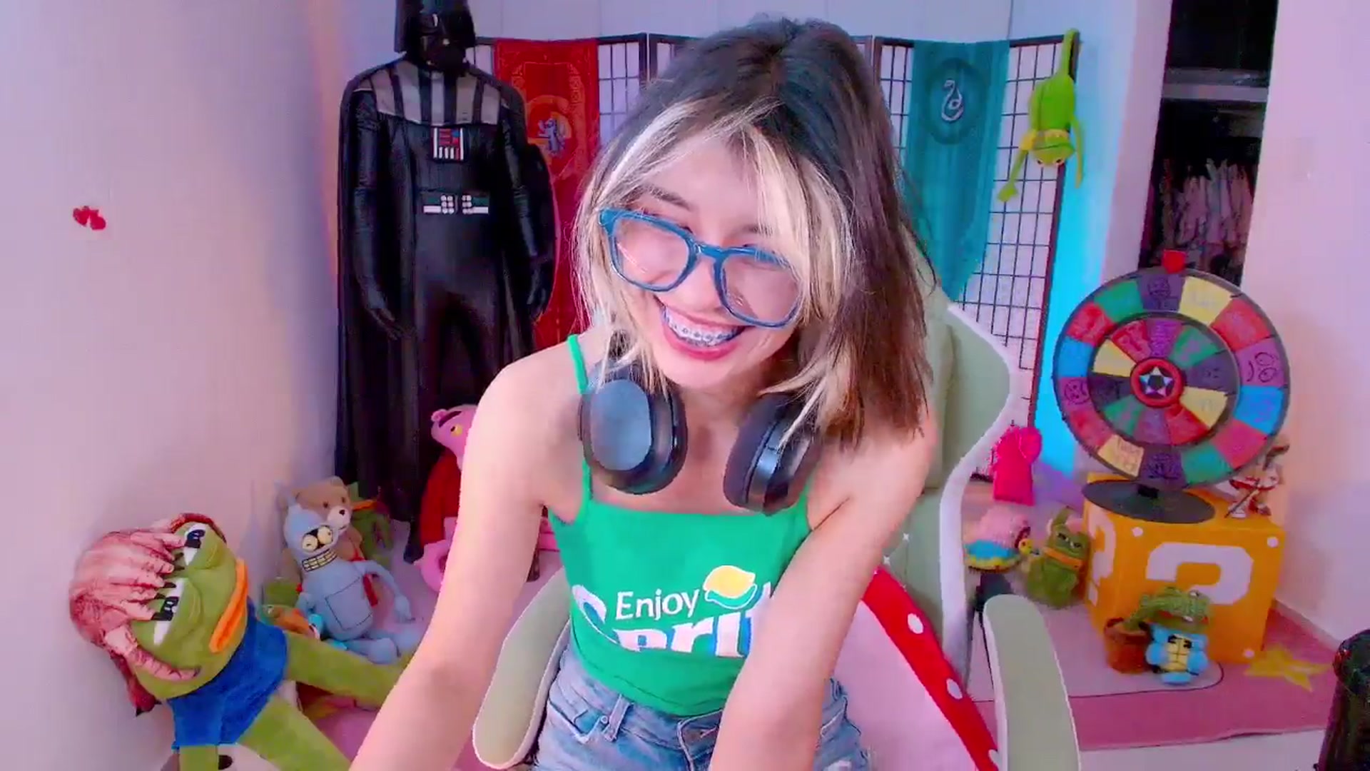 Gallery image thumbnail from Agostinha_Red's myfreecams stream on, 02/25/2026, 08:07 image 8 of 20