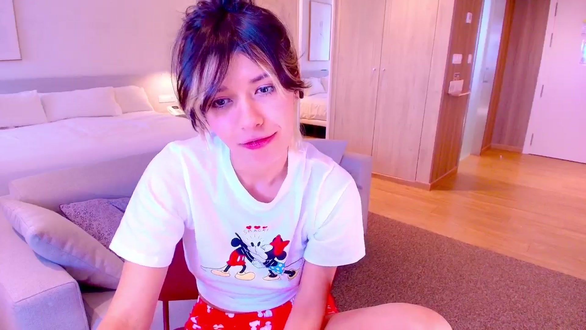 Gallery image thumbnail from Agostinha_Red's myfreecams stream on, 03/24/2026, 12:55 image 2 of 20