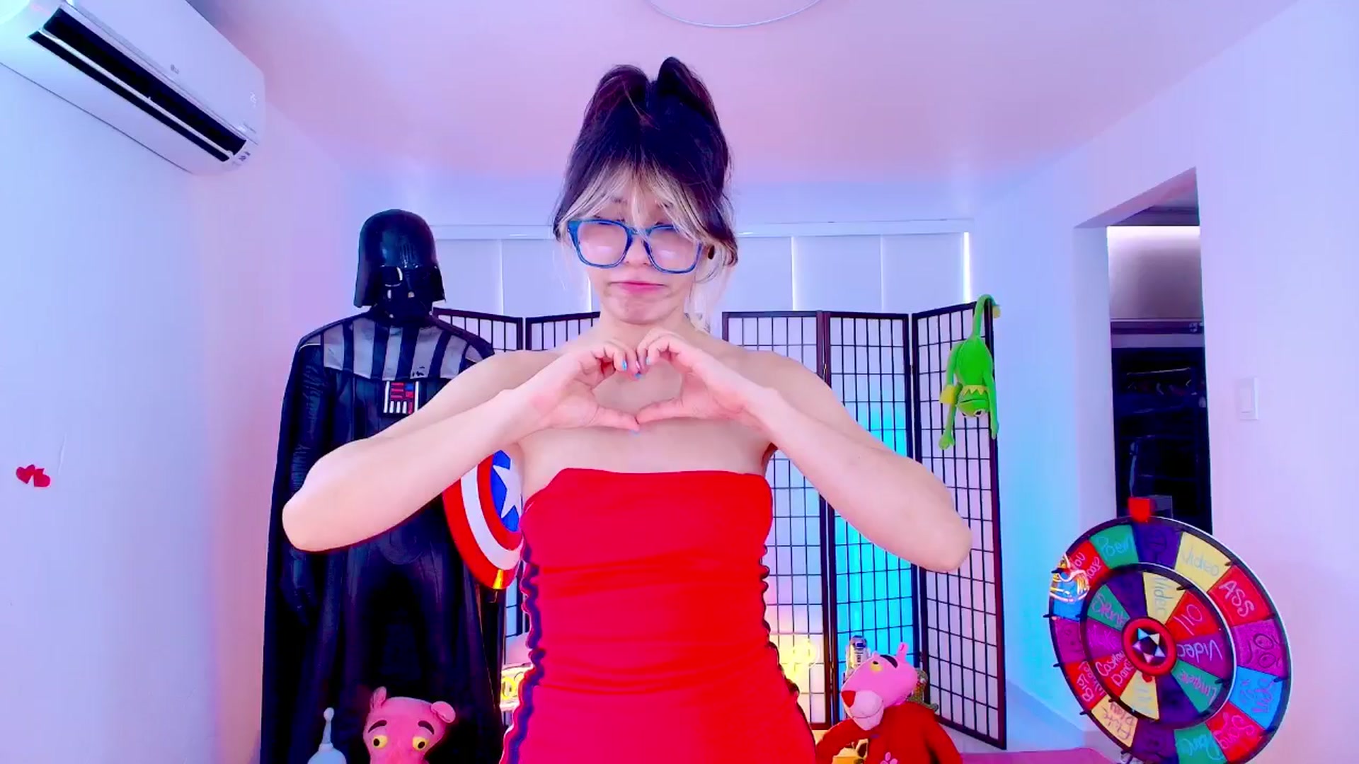 Gallery image thumbnail from Agostinha_Red's myfreecams stream on, 04/07/2026, 17:23 image 18 of 20