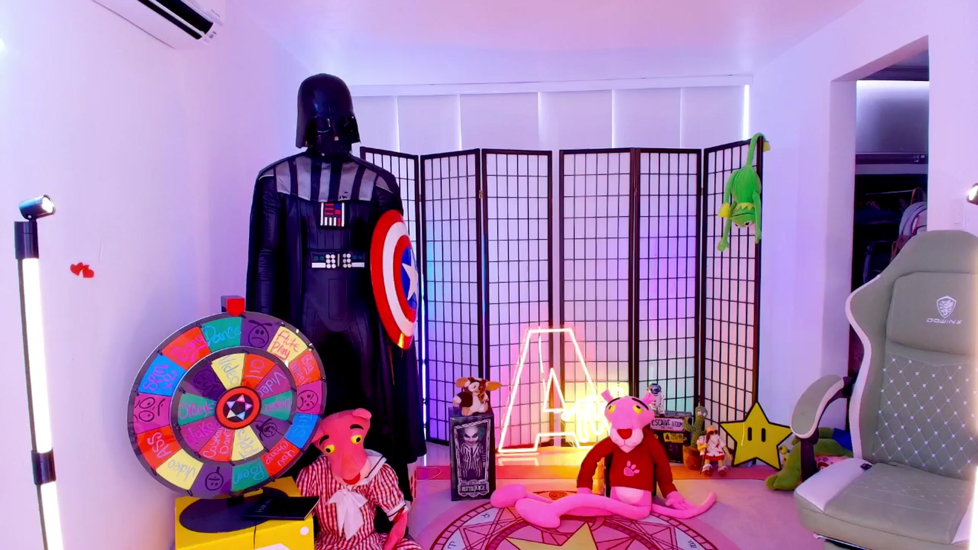 Gallery image thumbnail from Agostinha_Red's myfreecams stream on, 04/16/2026, 15:47 image 14 of 20