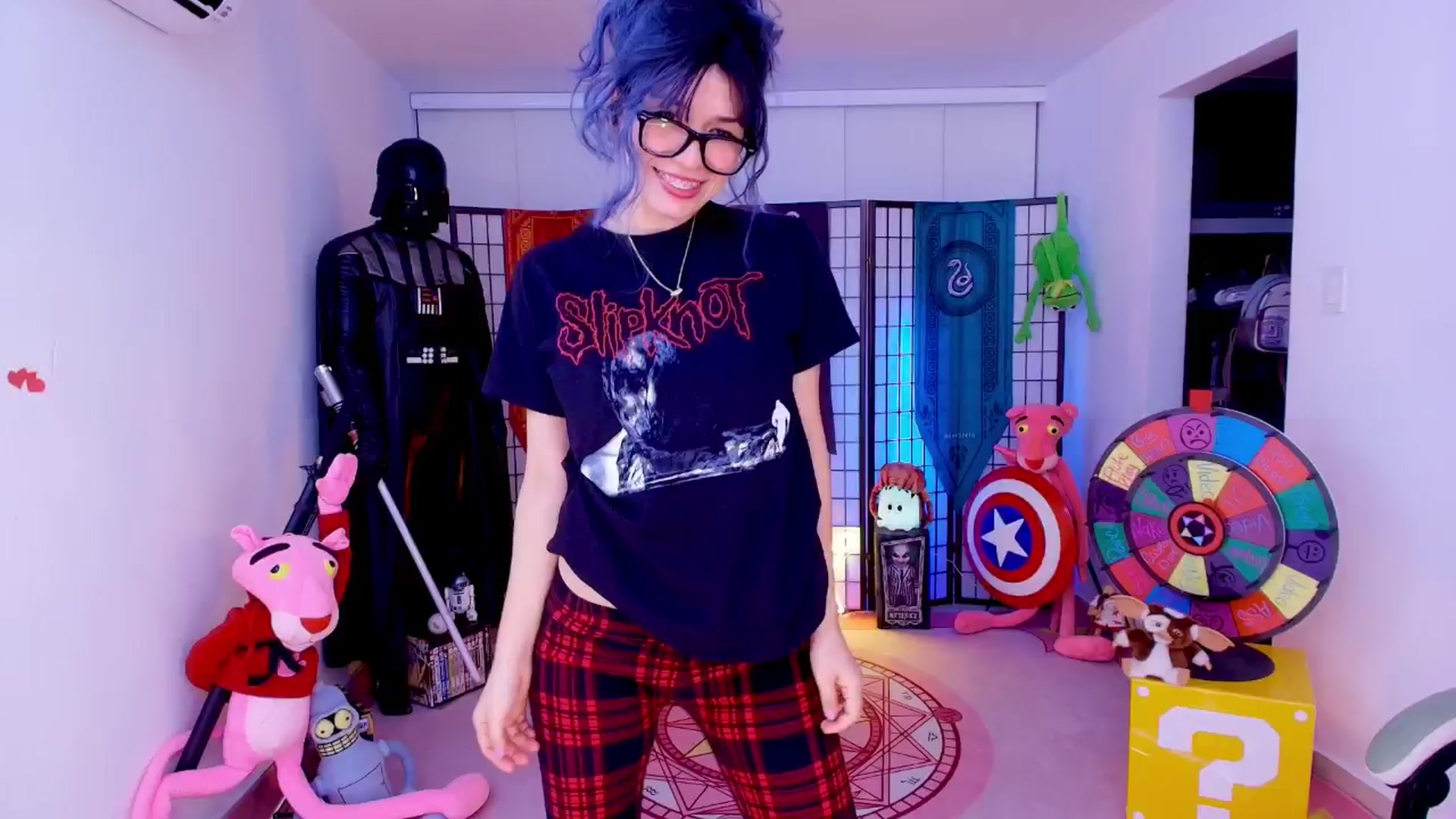 Gallery image thumbnail from Agostinha_Red's myfreecams stream on, 04/18/2026, 05:49 image 2 of 20