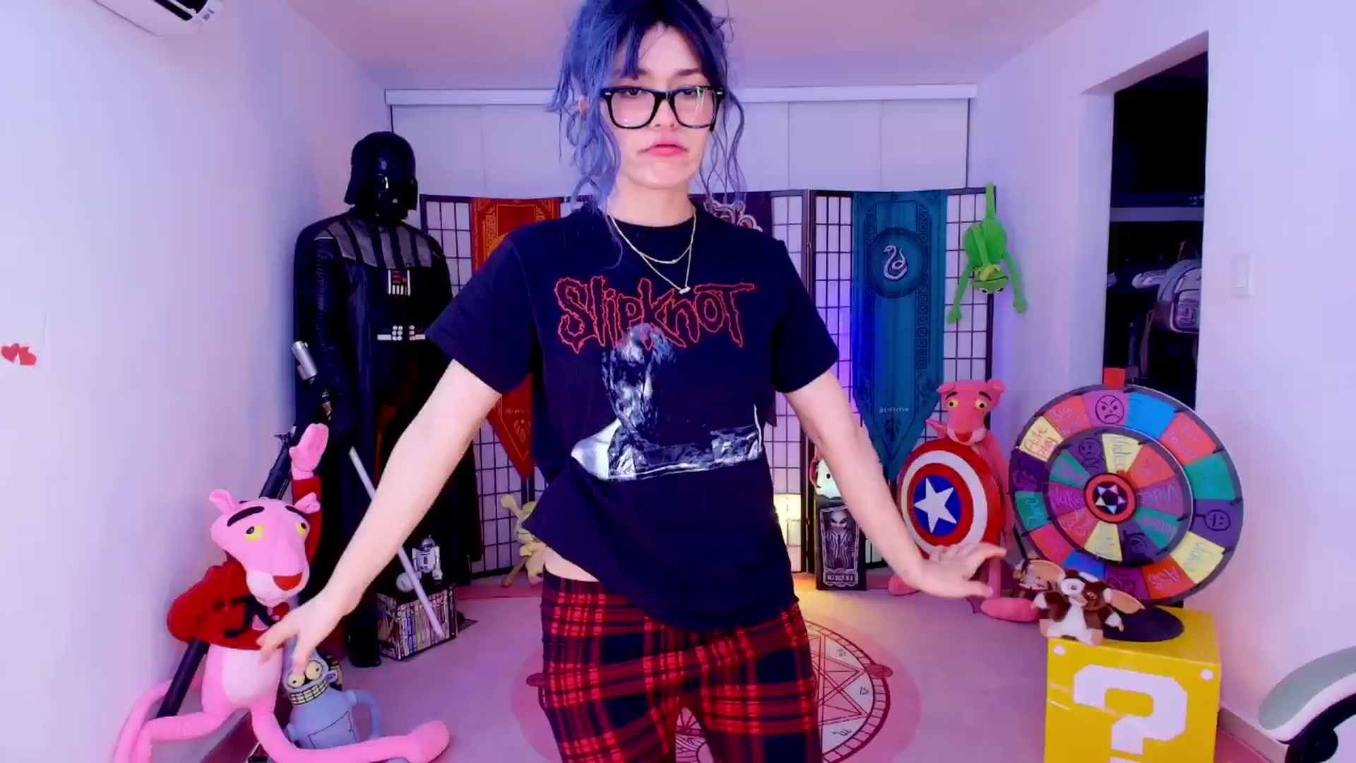 Gallery image thumbnail from Agostinha_Red's myfreecams stream on, 04/18/2026, 05:49 image 4 of 20