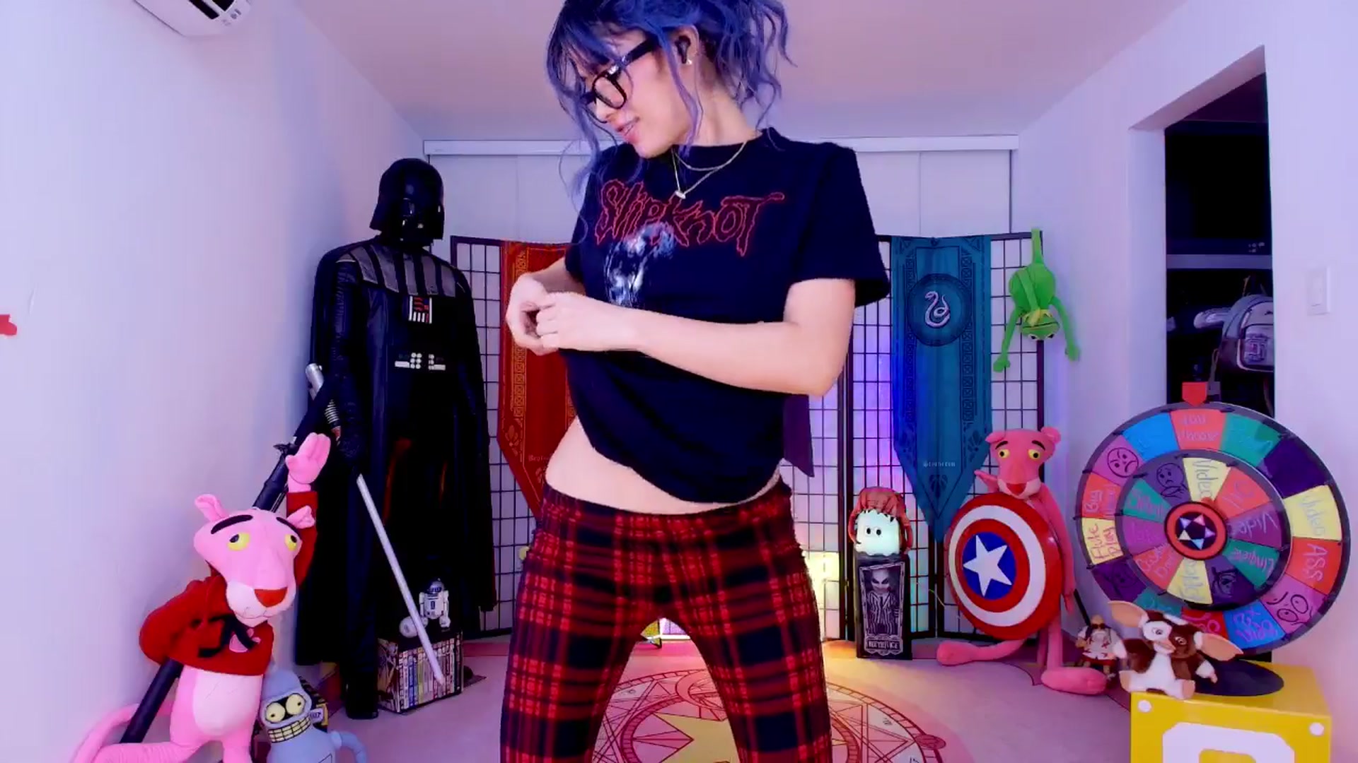 Gallery image thumbnail from Agostinha_Red's myfreecams stream on, 04/18/2026, 05:49 image 11 of 20