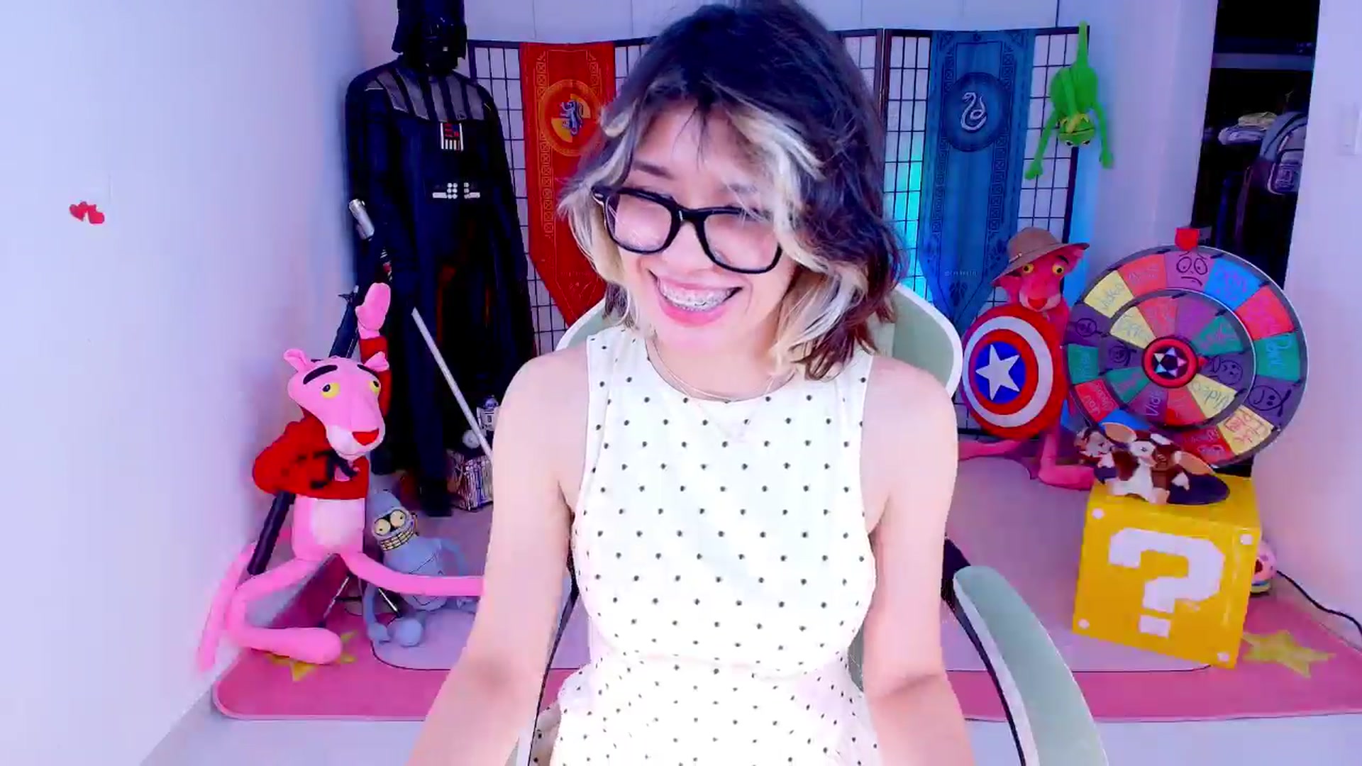 Gallery image thumbnail from Agostinha_Red's myfreecams stream on, 04/21/2026, 05:55 image 12 of 20