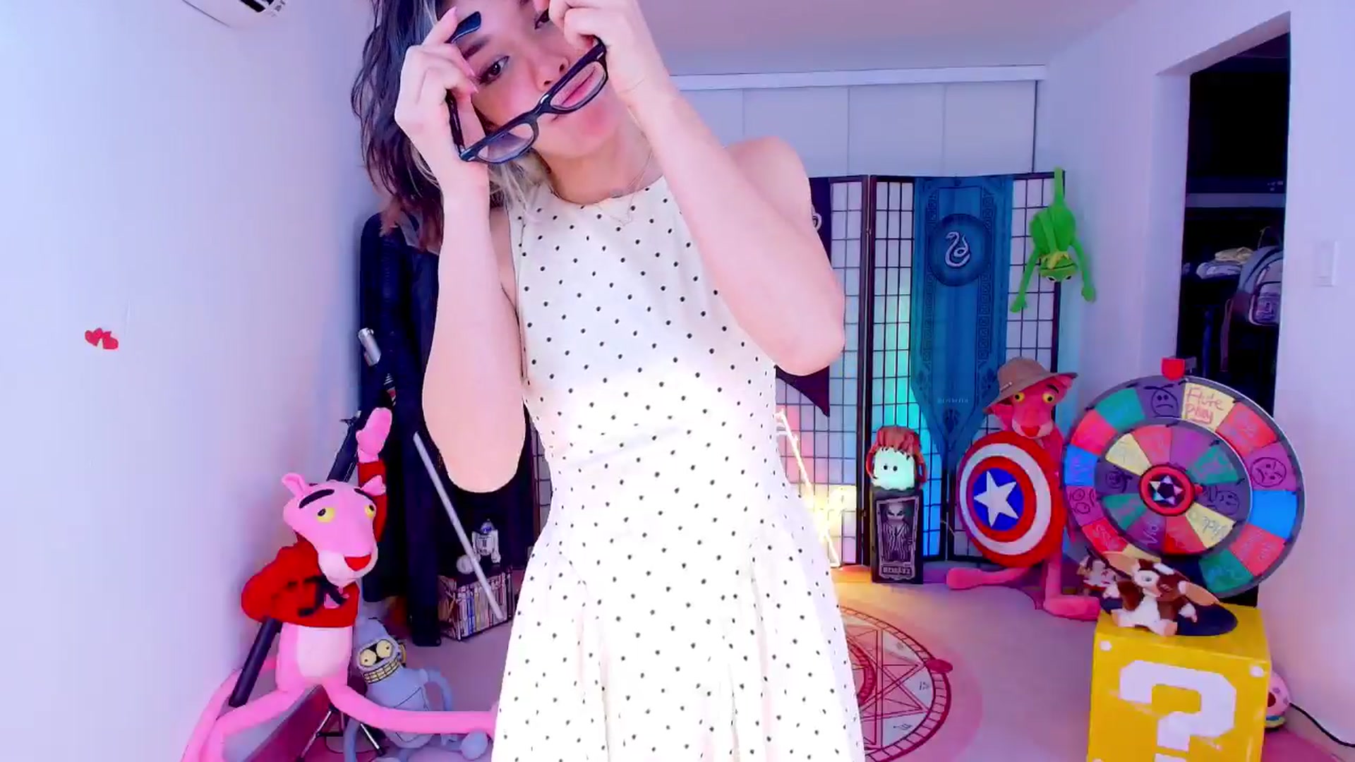 Gallery image thumbnail from Agostinha_Red's myfreecams stream on, 04/21/2026, 05:55 image 19 of 20