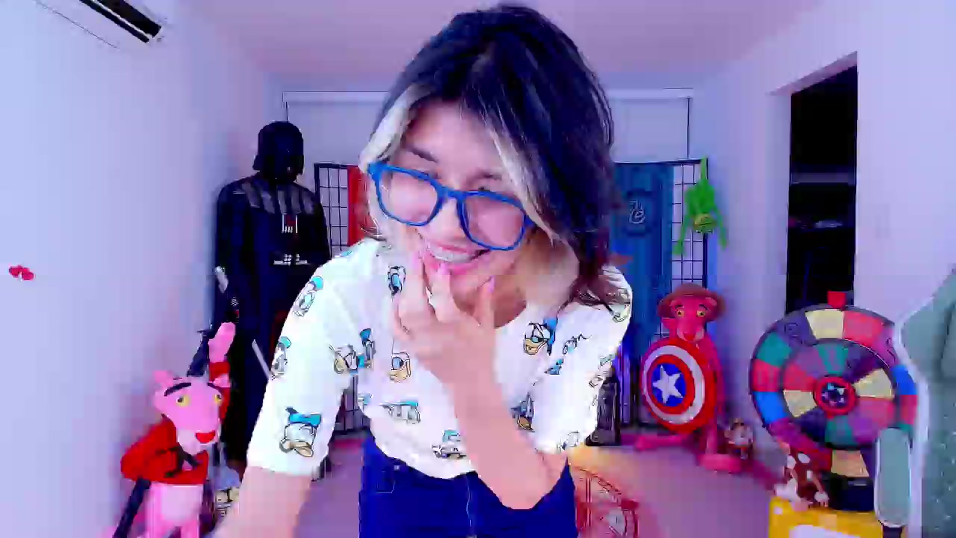 Gallery image thumbnail from Agostinha_Red's myfreecams stream on, 04/30/2026, 02:10 image 7 of 20