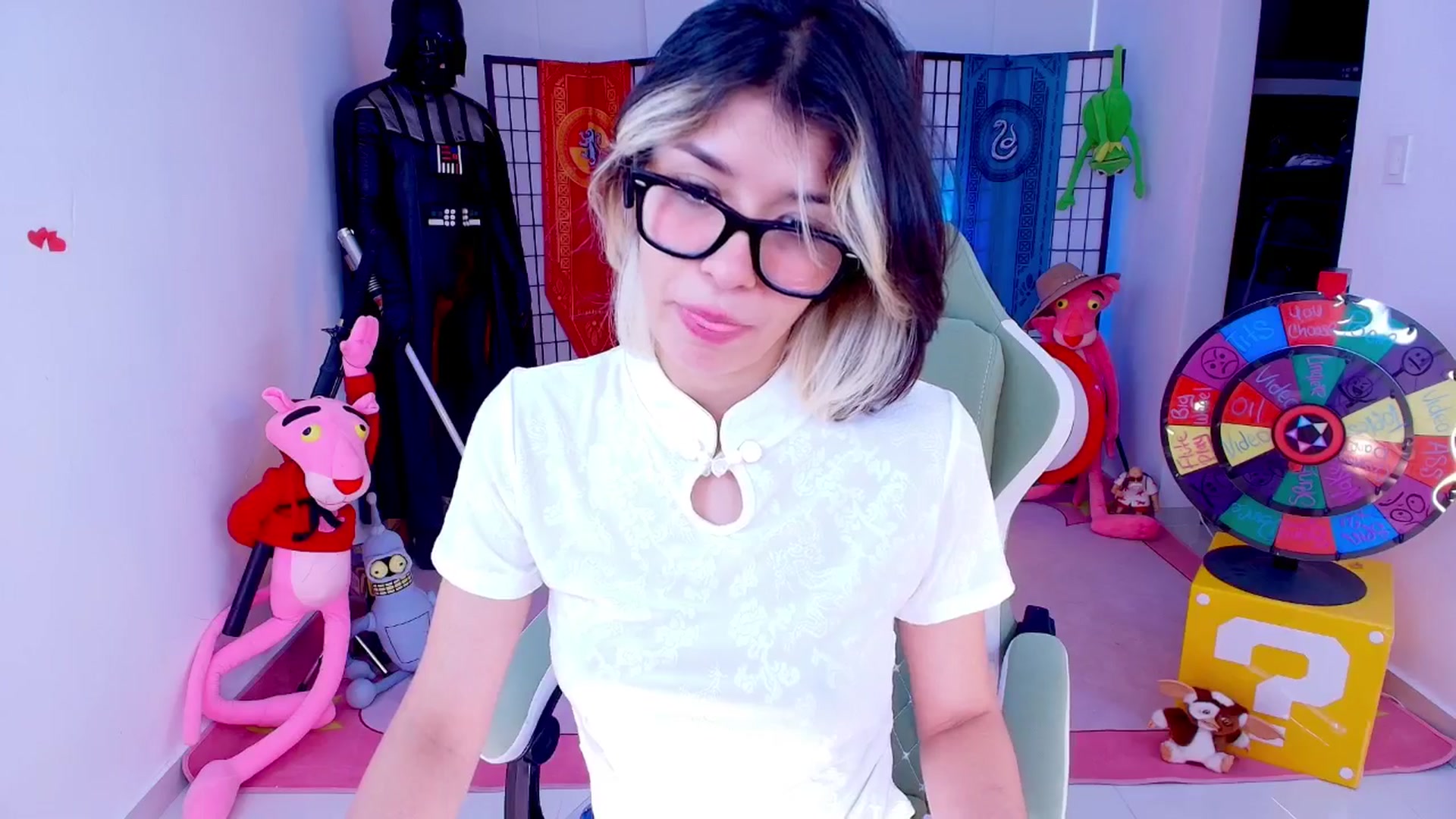 Gallery image thumbnail from Agostinha_Red's myfreecams stream on, 05/03/2026, 22:19 image 19 of 20