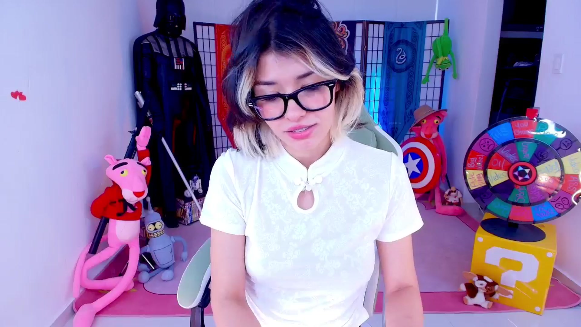 Gallery image thumbnail from Agostinha_Red's myfreecams stream on, 05/03/2026, 22:19 image 16 of 20