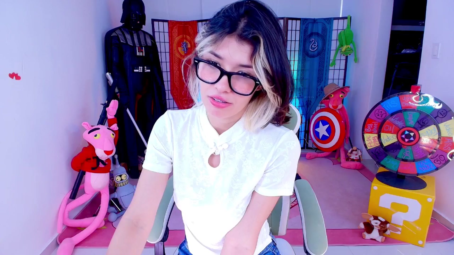 Gallery image thumbnail from Agostinha_Red's myfreecams stream on, 05/03/2026, 22:19 image 7 of 20