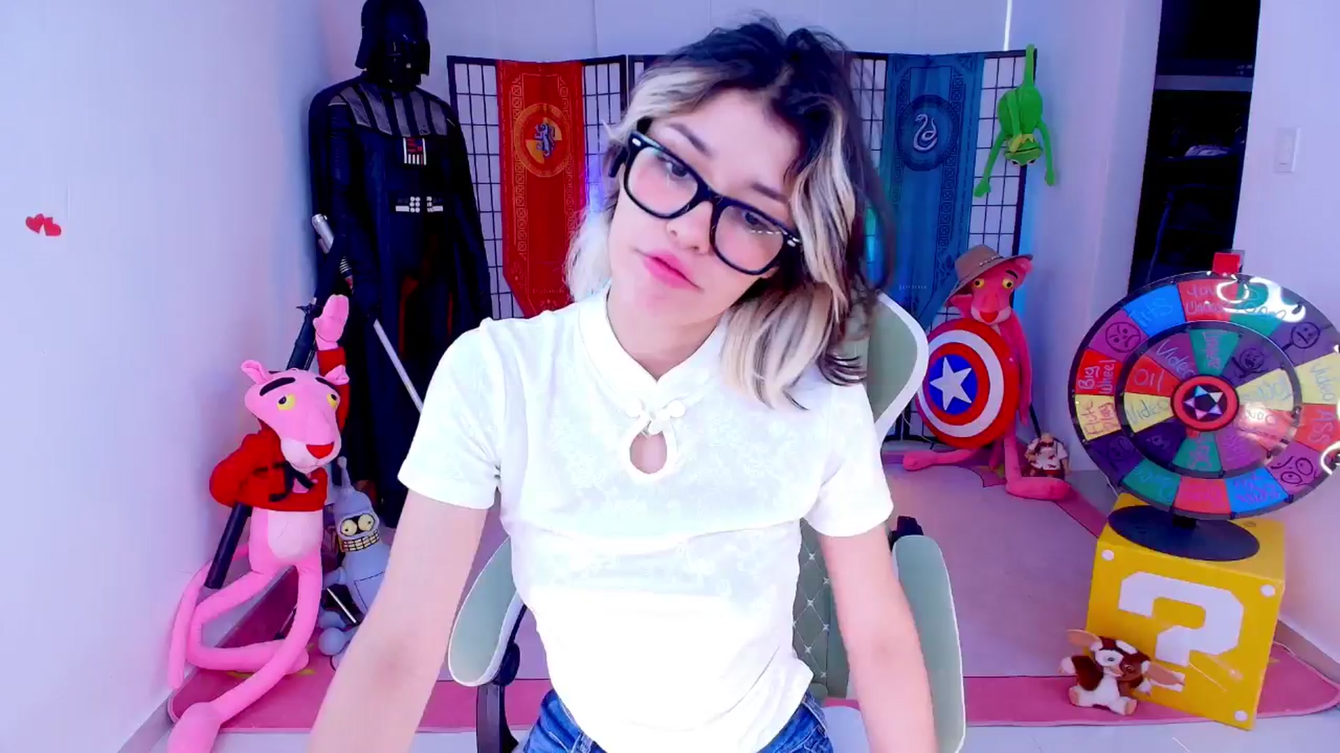 Gallery image thumbnail from Agostinha_Red's myfreecams stream on, 05/03/2026, 22:19 image 2 of 20