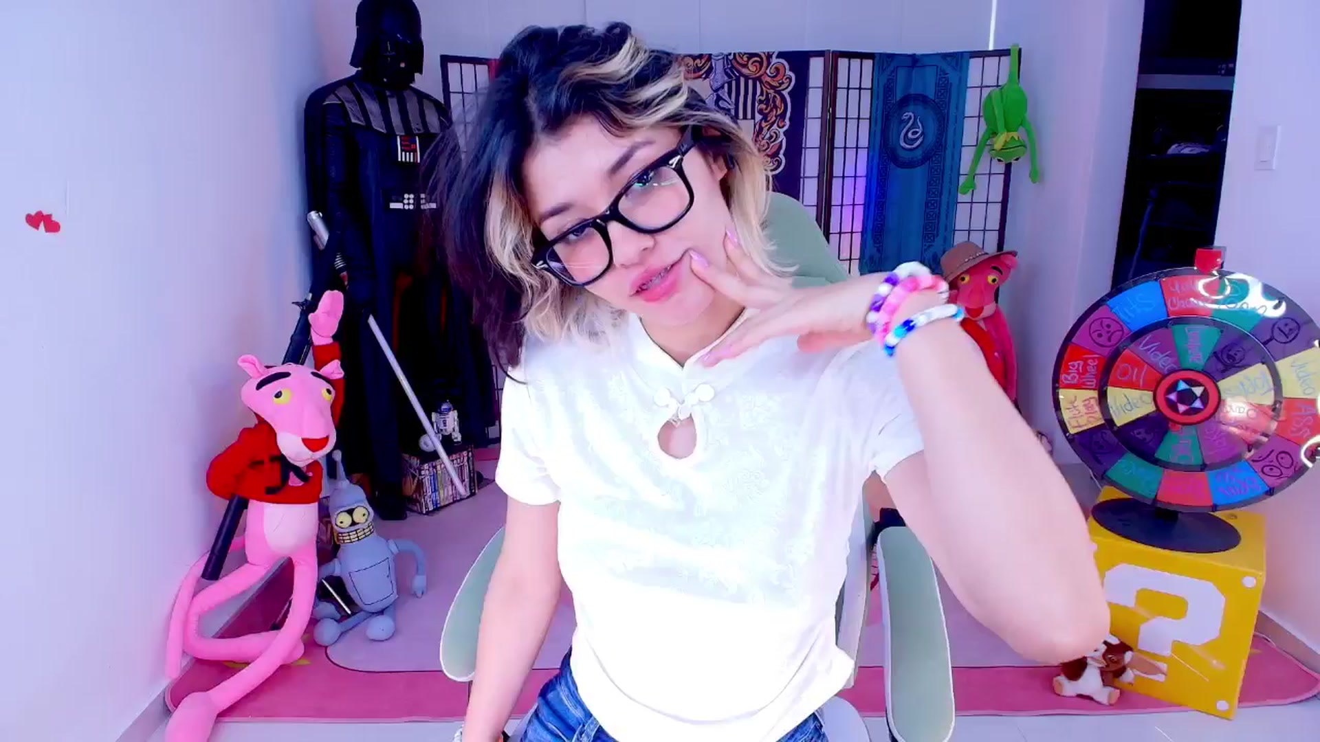 Gallery image thumbnail from Agostinha_Red's myfreecams stream on, 05/03/2026, 22:19 image 3 of 20