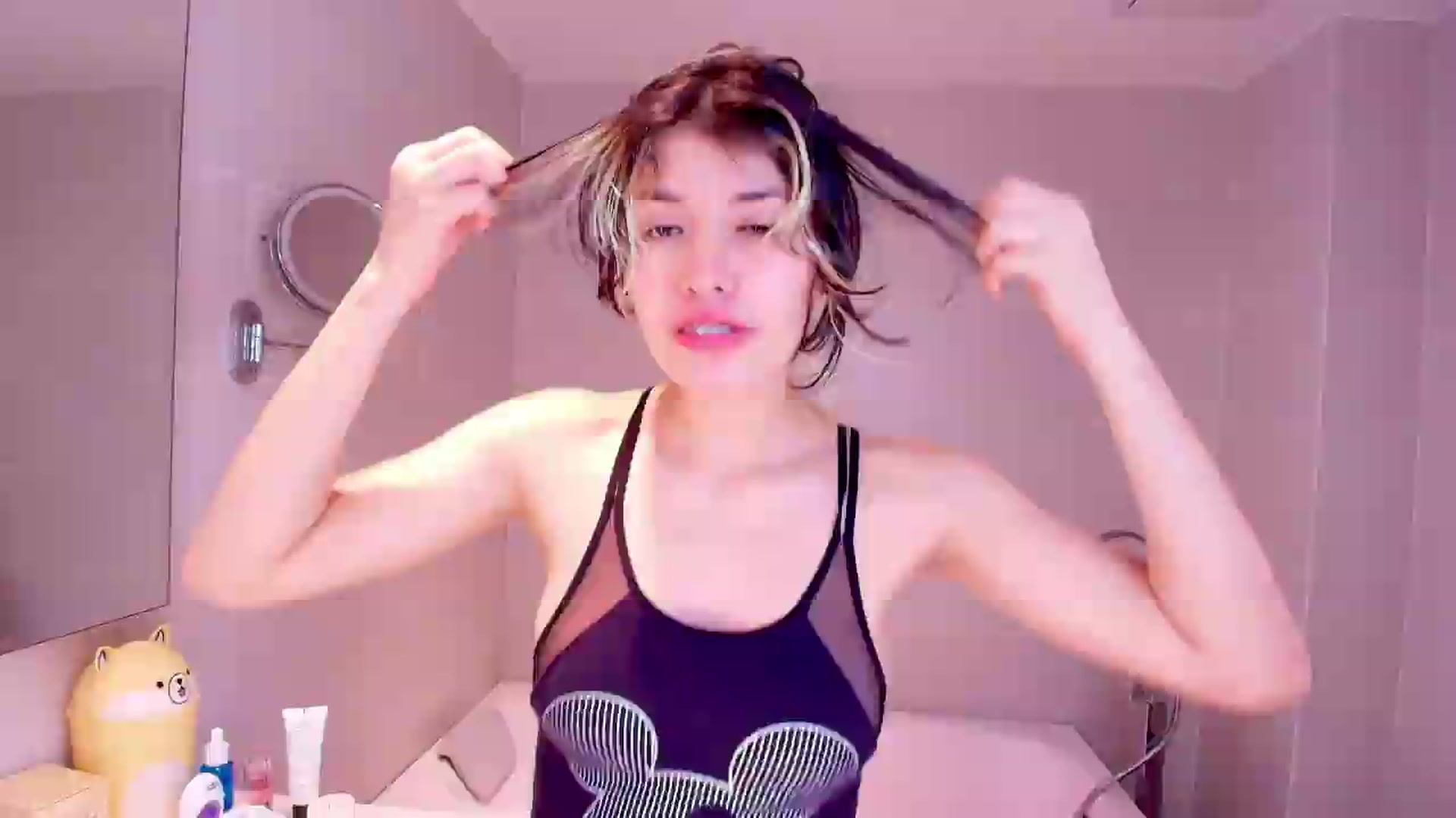 Gallery image thumbnail from Agostinha_Red's myfreecams stream on, 05/13/2026, 07:29 image 9 of 20