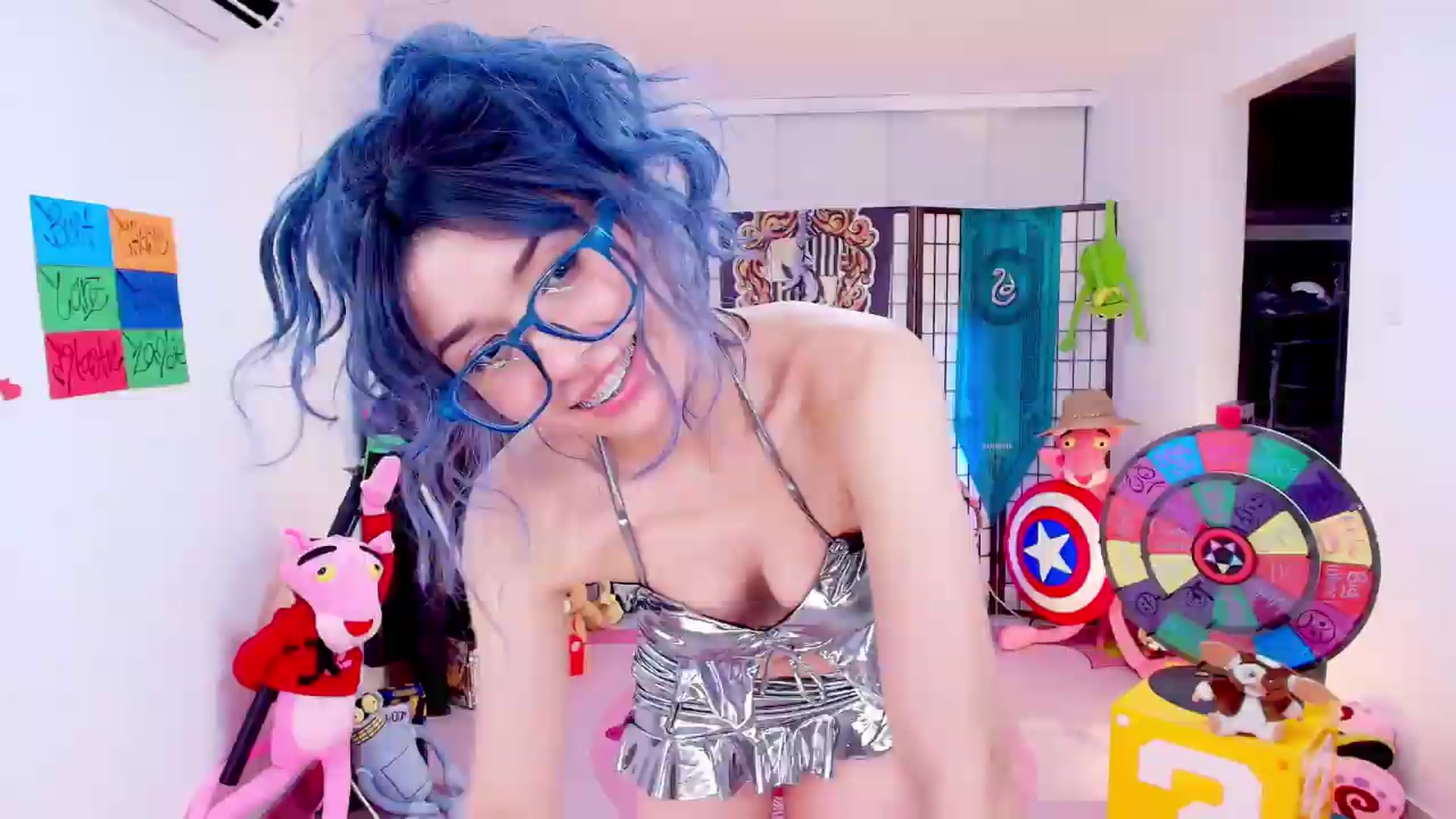 Gallery image thumbnail from Agostinha_Red's myfreecams stream on, 05/16/2026, 03:03 image 15 of 20